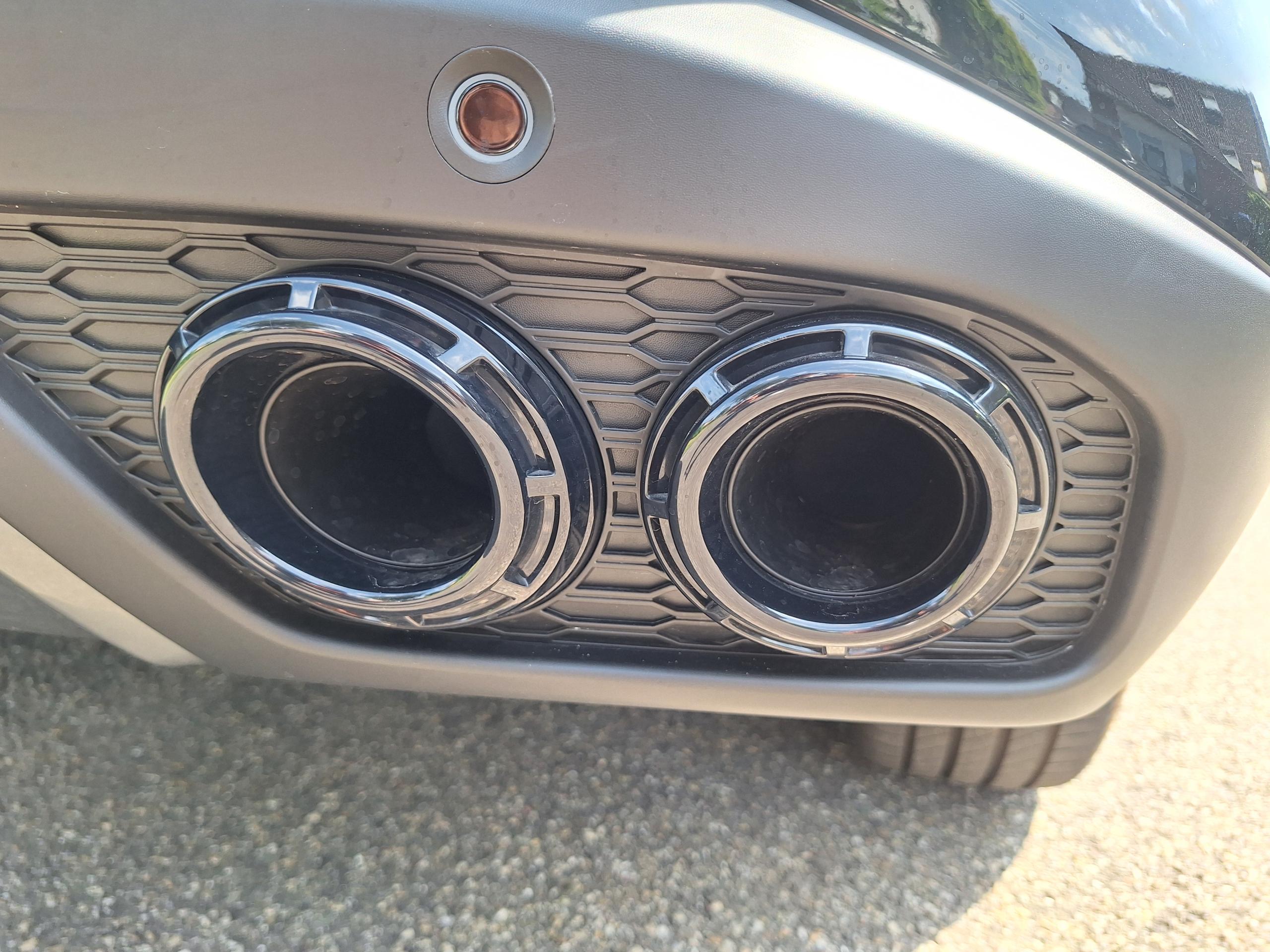 Omoda 9 review: waag het niet om ergens anders dan recht vooruit te kijken