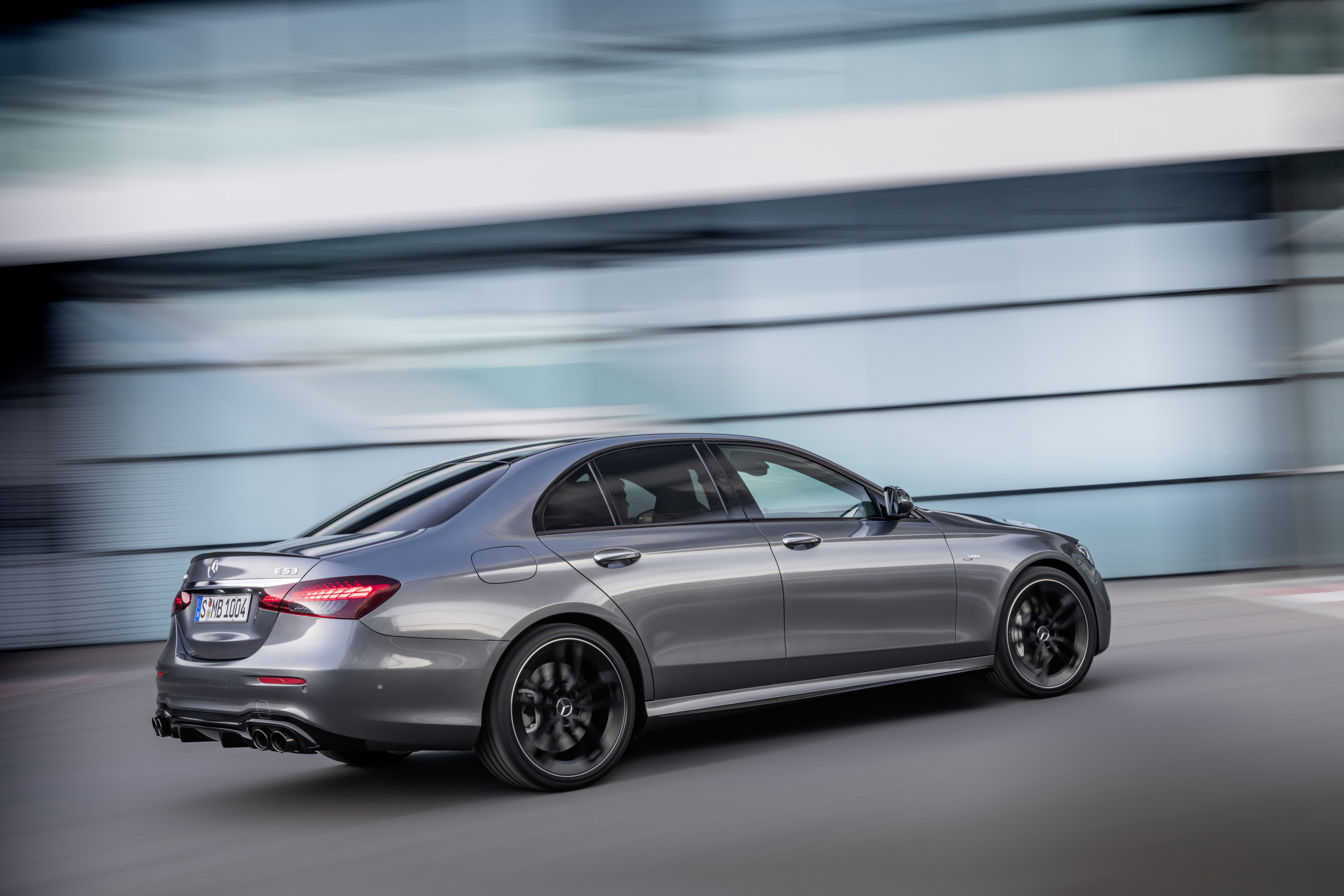 Vernieuwde Mercedes E-Klasse kost net geen 60.000 euro
