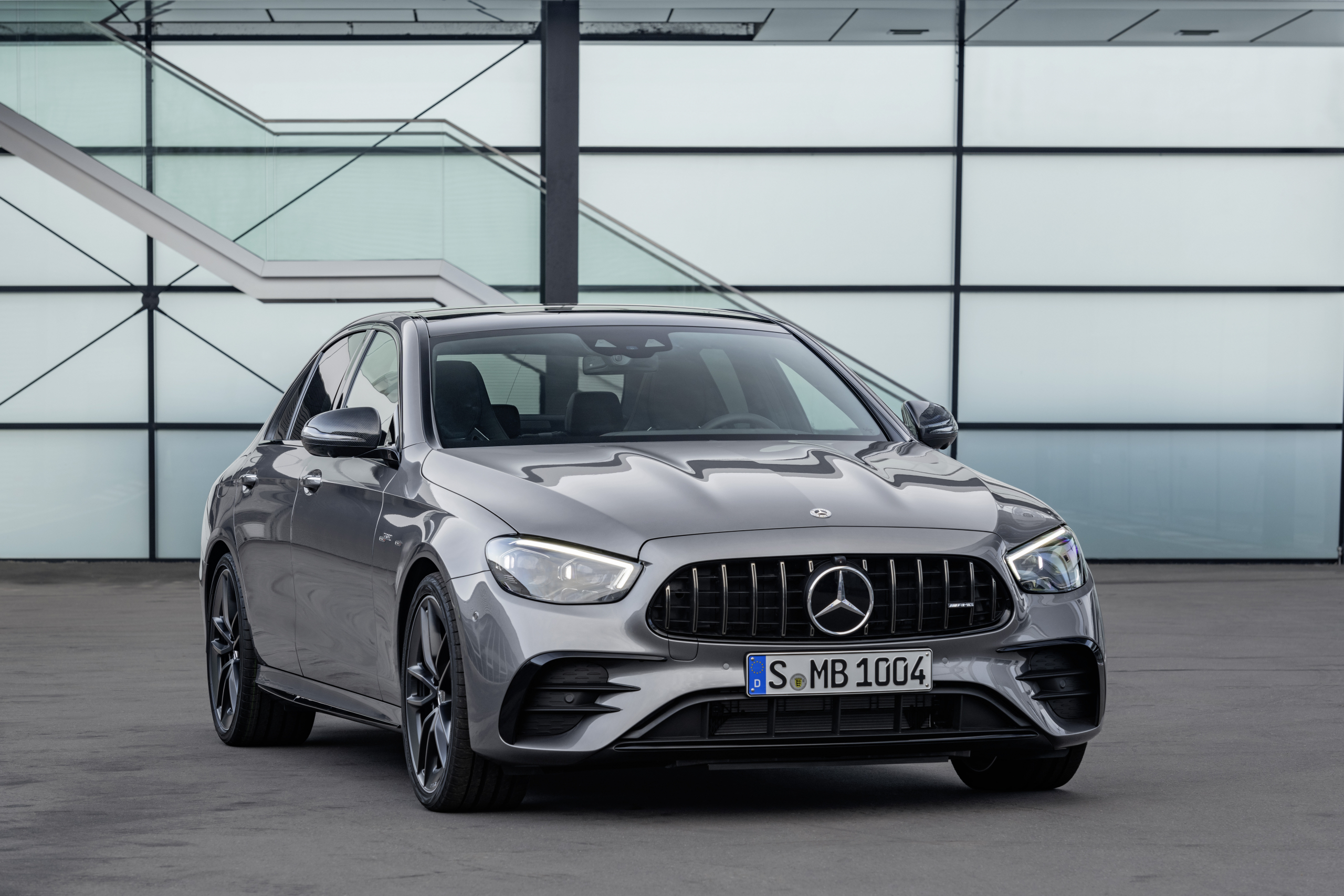Vernieuwde Mercedes E-Klasse kost net geen 60.000 euro