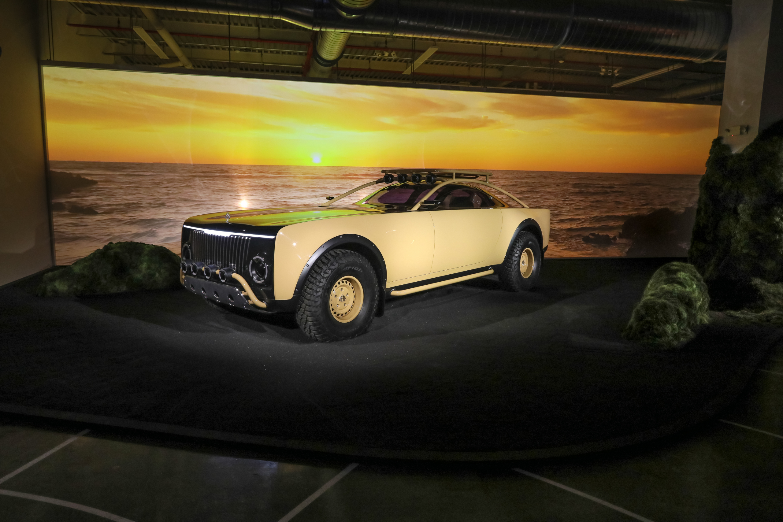 De jungle in met een Maybach? Dat kan met deze Project Maybach in Camel Trophy-kleuren