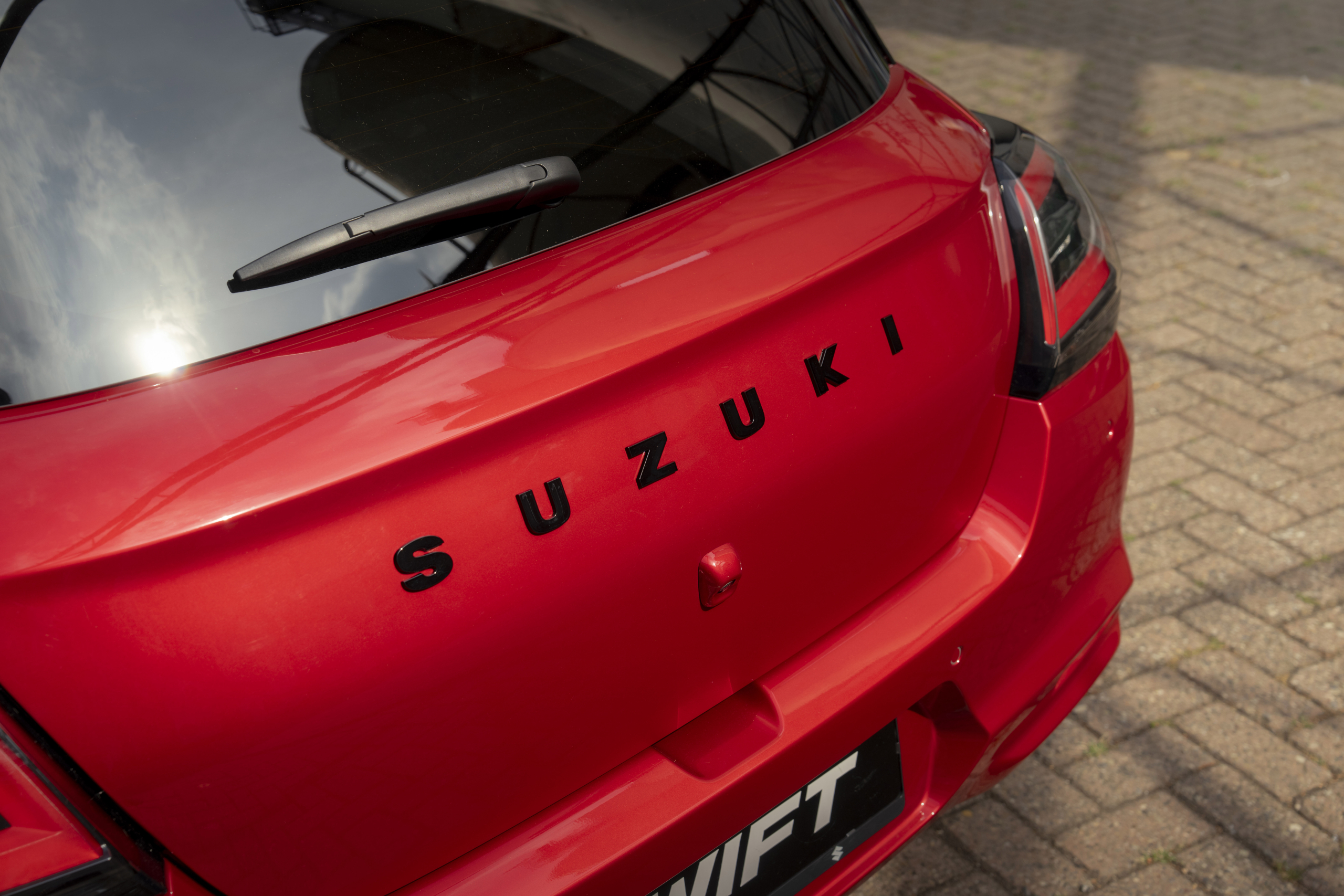 Suzuki viert 60 jaar in Nederland met 1500 euro duurdere Swift Edition 60