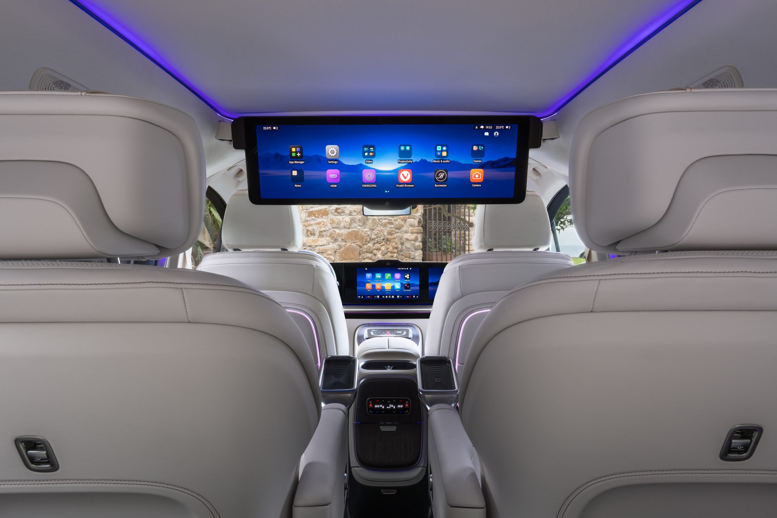 Mercedes VLE: 3 voordelen, 3 nadelen van een extreem luze maar loodzware bus