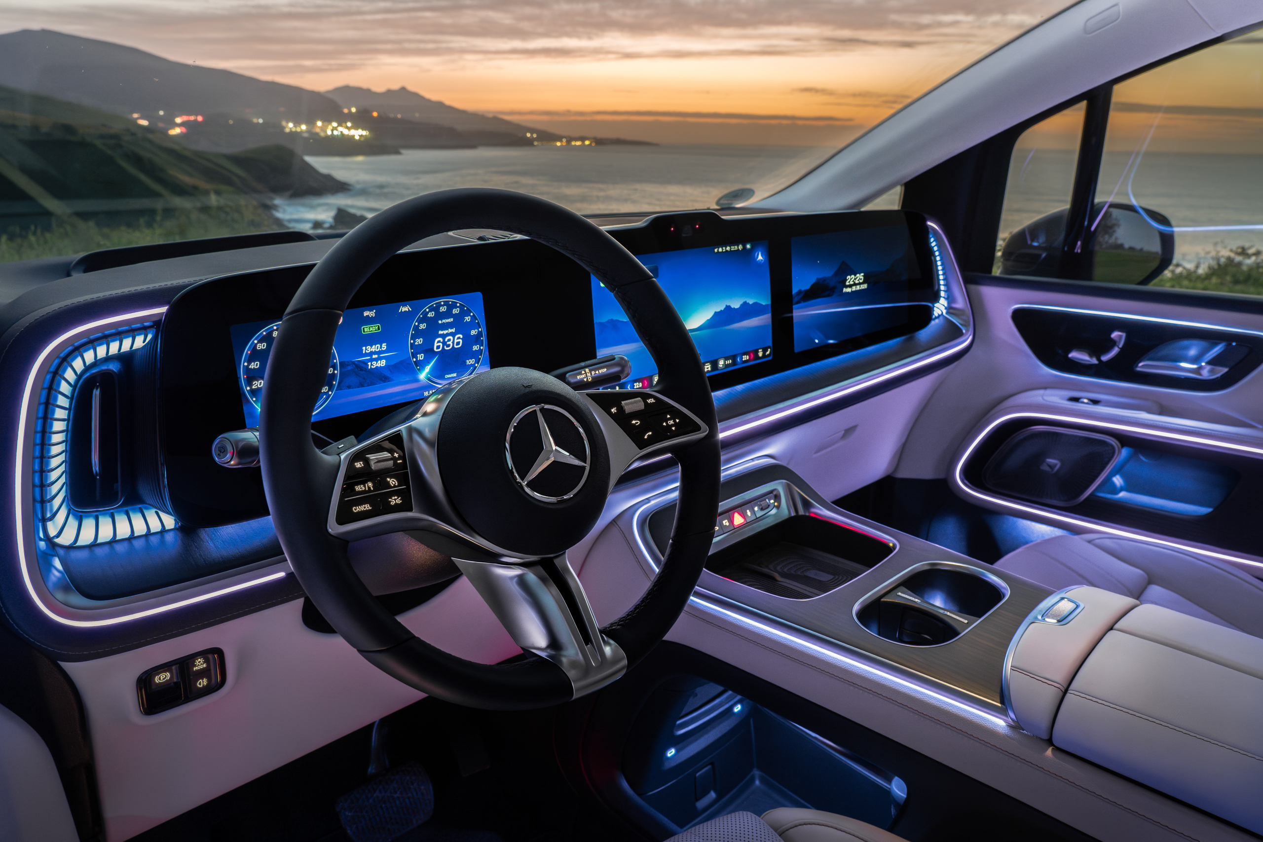 Mercedes VLE: 3 voordelen, 3 nadelen van een extreem luze maar loodzware bus