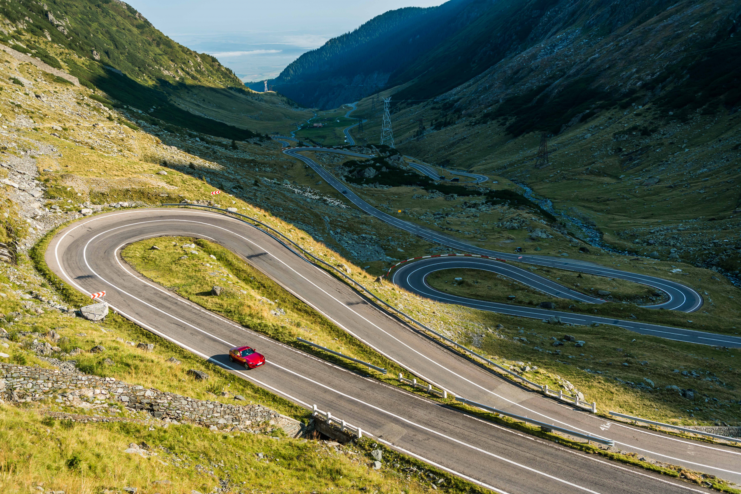 Ga je nog op autovakantie? De 3 mooiste autowegen van Europa