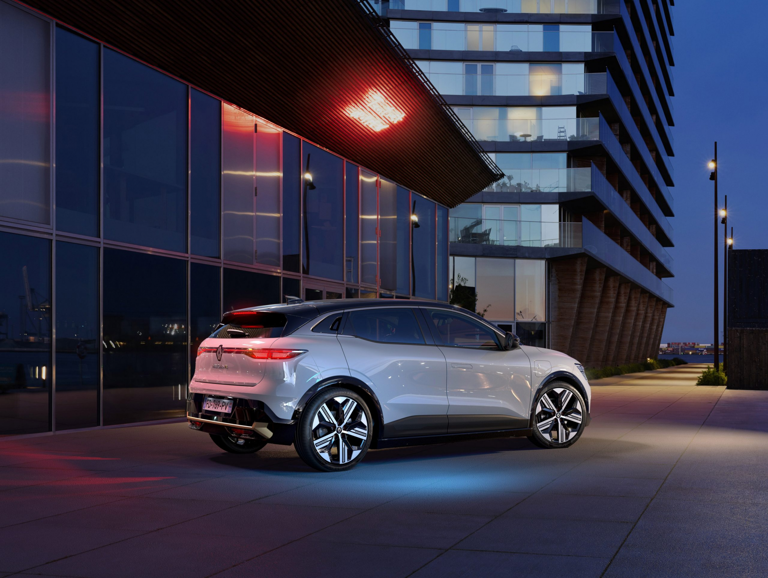 Oh la la! De Renault Mégane E-Tech Electric heeft de grootste die er is
