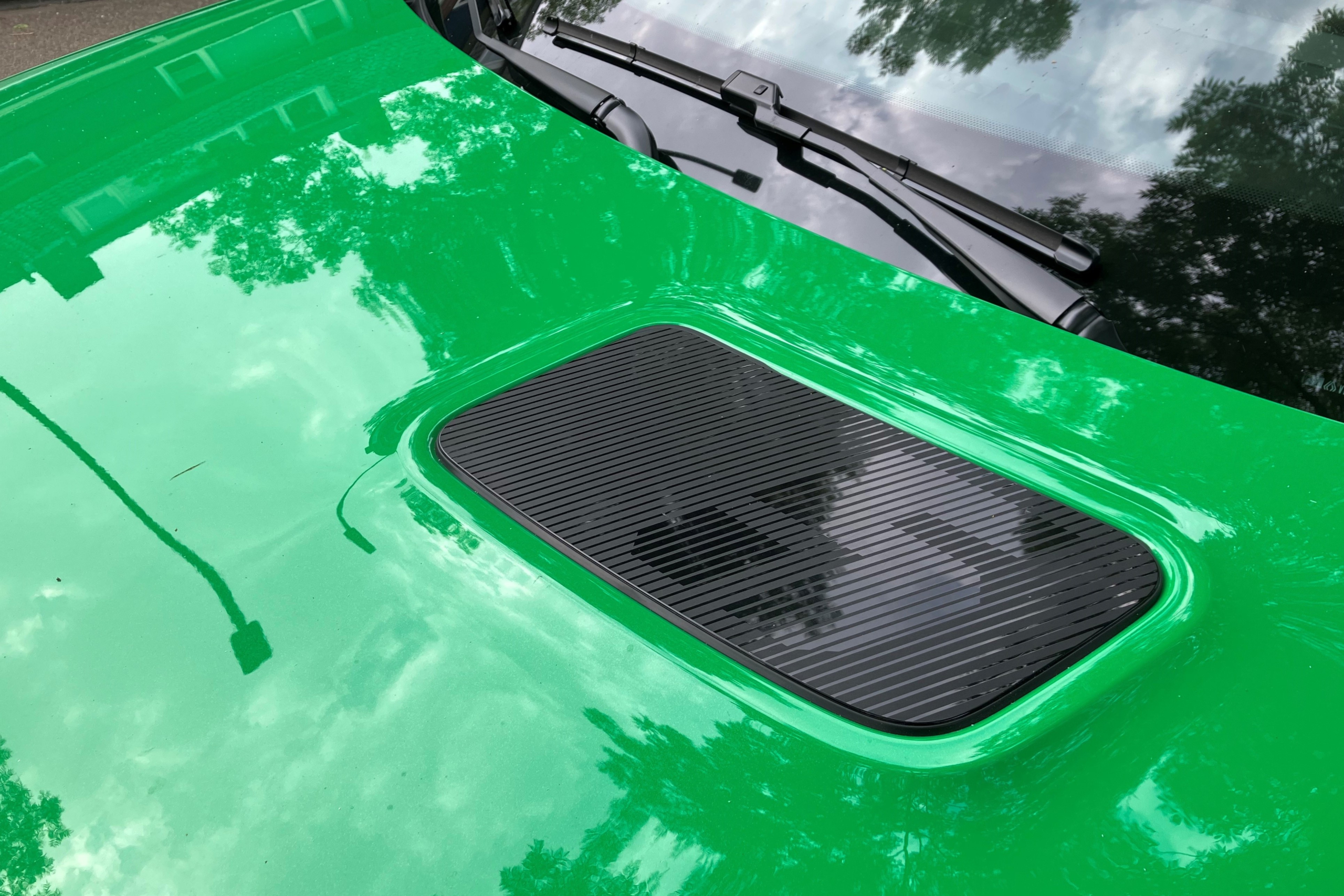 Review: verliest Renault 5 zijn charme als je een goedkope uitvoering neemt?