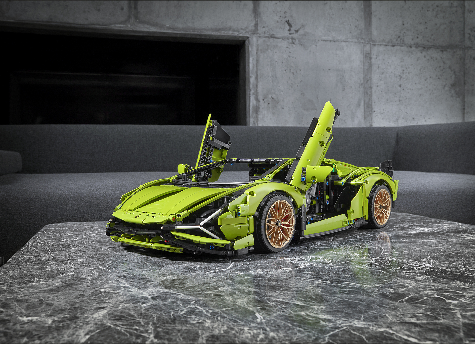 Lego voor gevorderden! Deze Lamborghini Sián bestaat uit 3696 steentjes