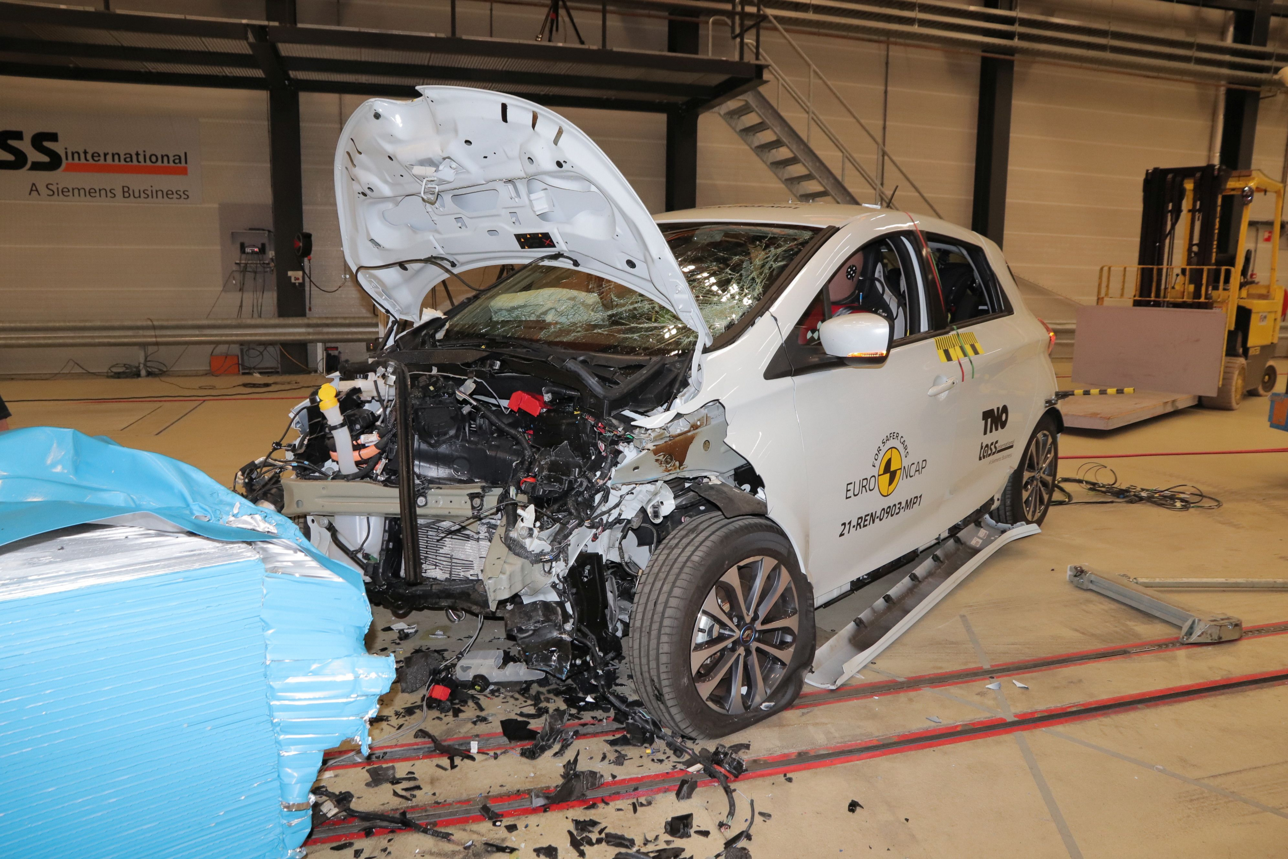 Euro NCAP: 'Dacia Spring en Renault Zoe zijn levensgevaarlijk bij een aanrijding'