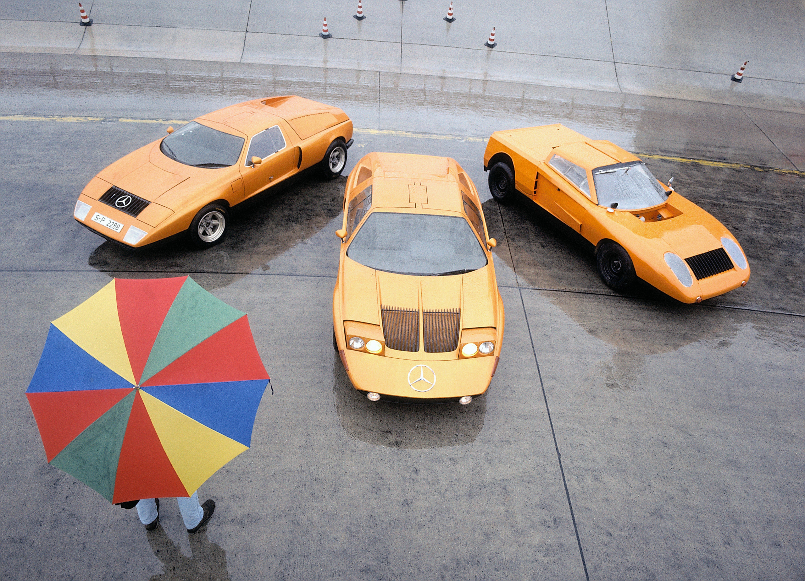 Waarom de vetste Mercedes C-klasse nooit in productie ging: Mercedes C 111 wordt 50