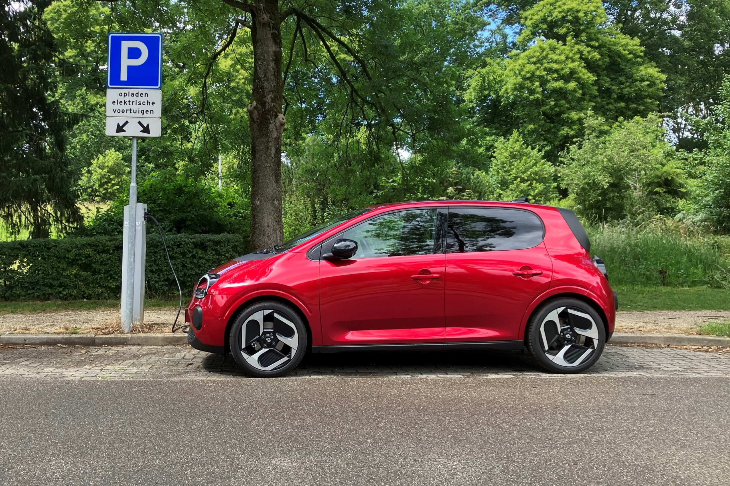 Actieradiustest Top 87 - Deze elektrische auto's hebben het grootste bereik