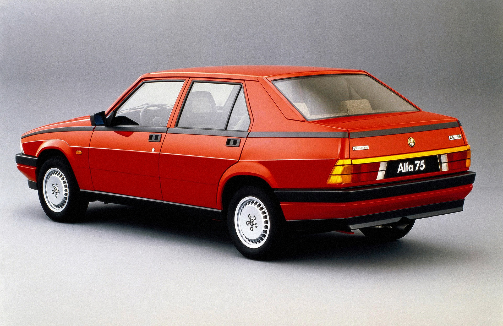 1985: het jaar van de laatste echte Alfa, de boter-Fiat en een supersedan van BMW