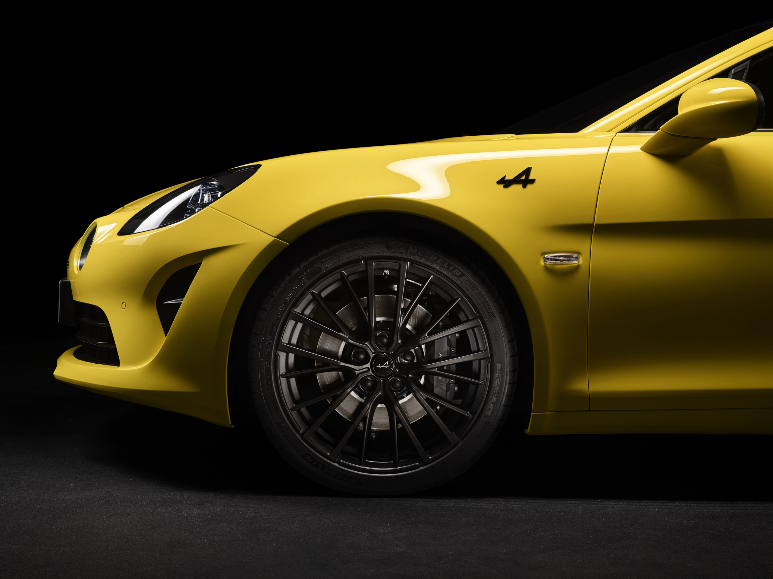 Bekent de Alpine A110 nu toch eindelijk kleur?