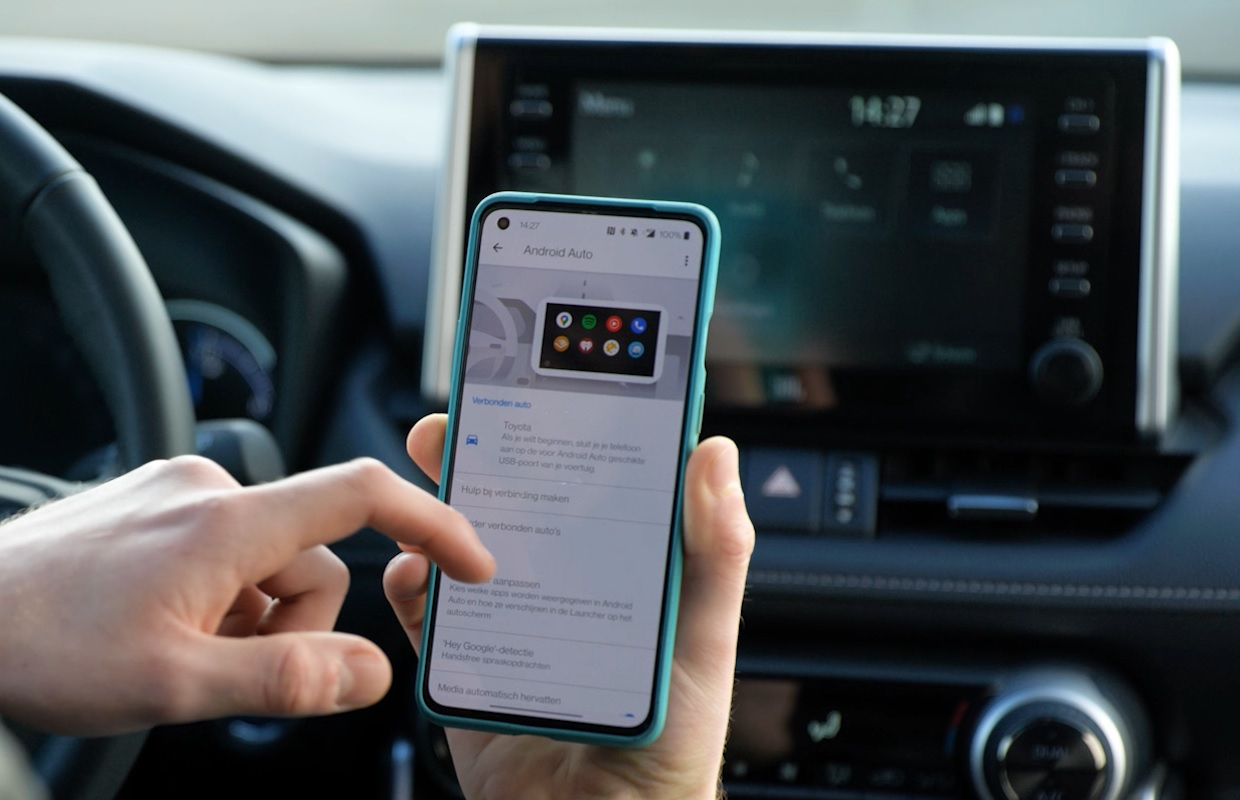 Heb je een van deze telefoons, dan werkt Android Auto in je auto straks niet meer