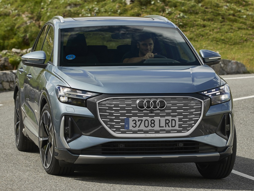 Eerste review Audi Q4 E-Tron (2021) - Is-ie terecht duurder dan de Skoda Enyaq en VW ID.4?