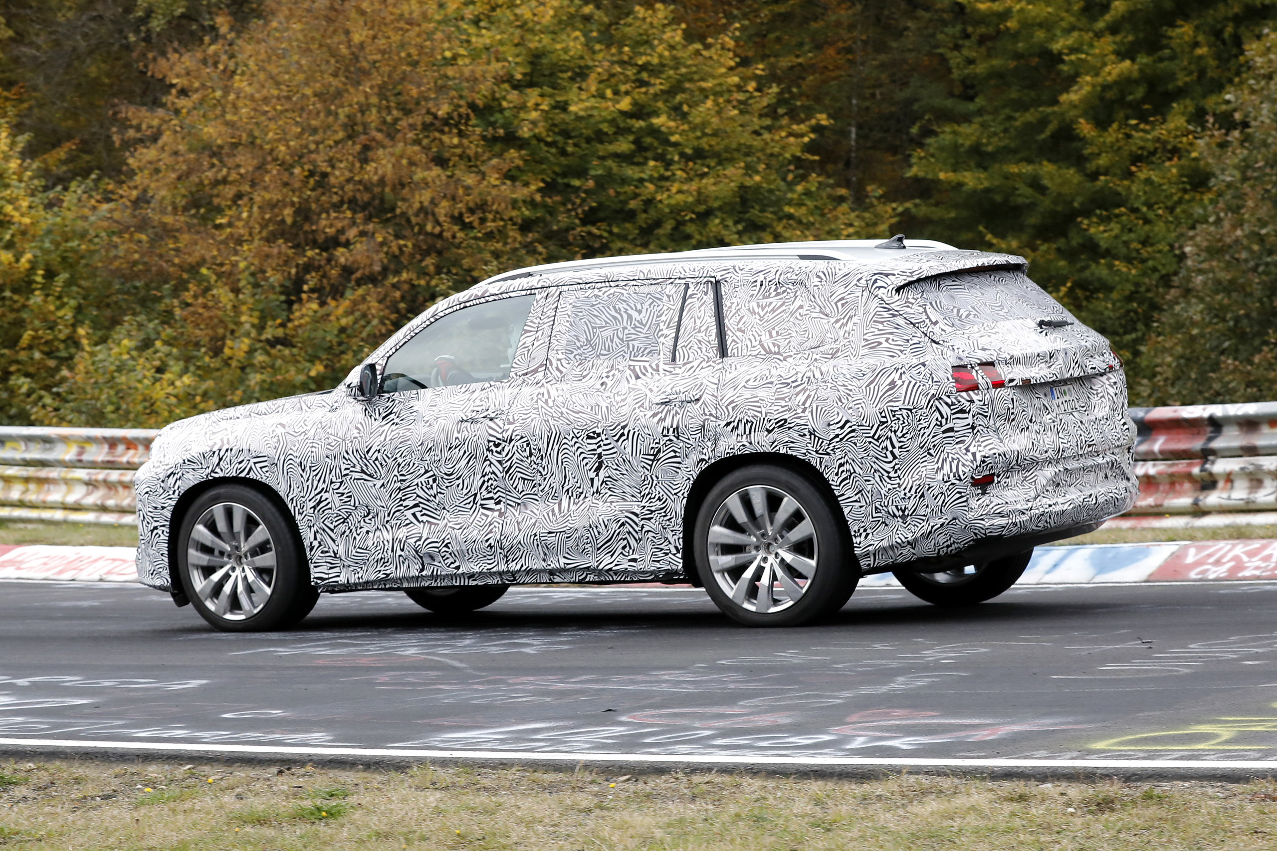 Heb je behoefte aan een nóg grotere suv dan de Audi Q7? Nou, die komt er!