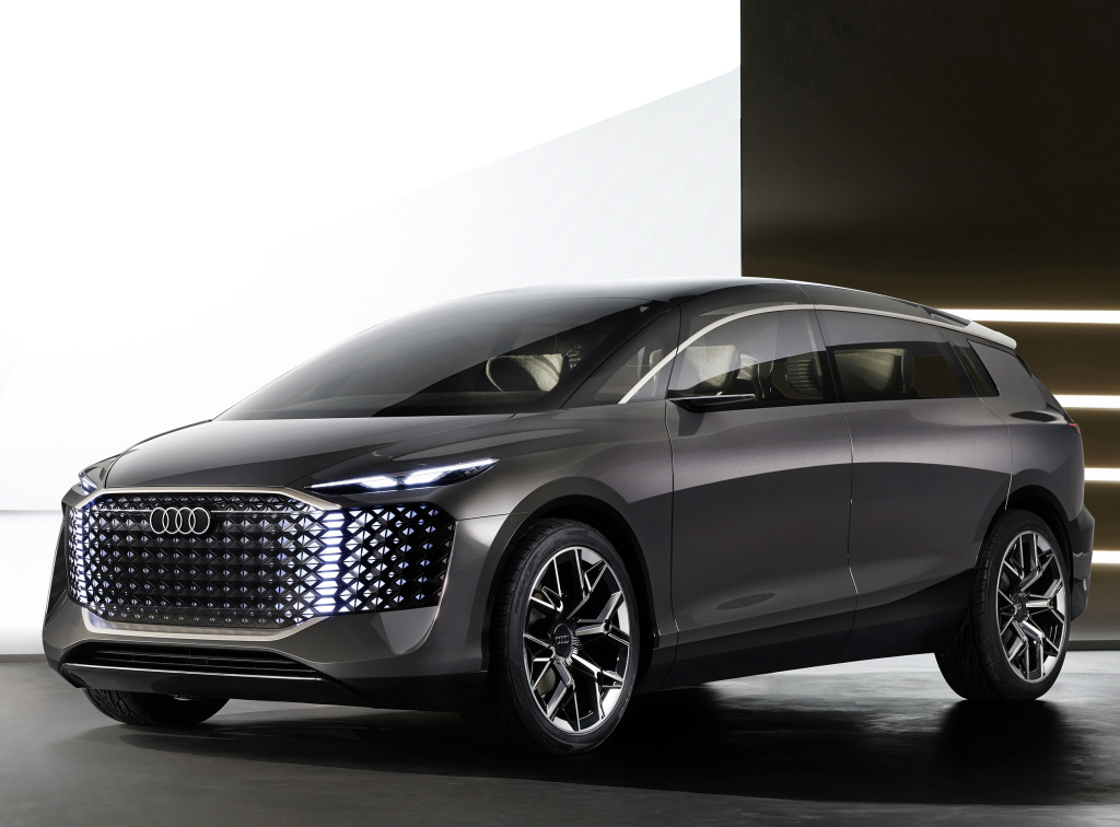 Huh?! Hoezo is de 5,5 meter lange Audi Urbansphere ontworpen voor de binnenstad?