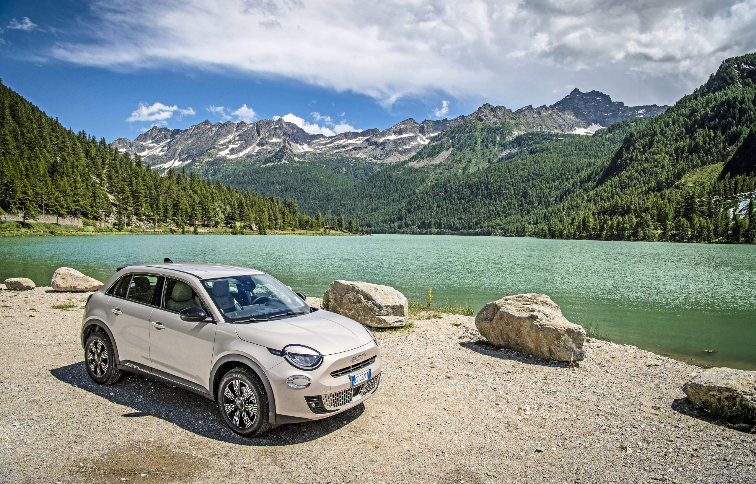 Zo rijd je met de Fiat 600 rechtstreeks het paradijs binnen