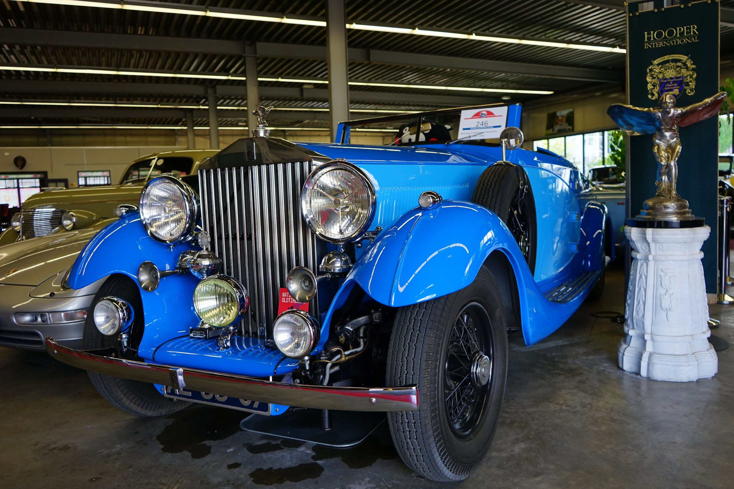 In Arnhem staat een verborgen museum vol Rolls-Royces en Bentleys