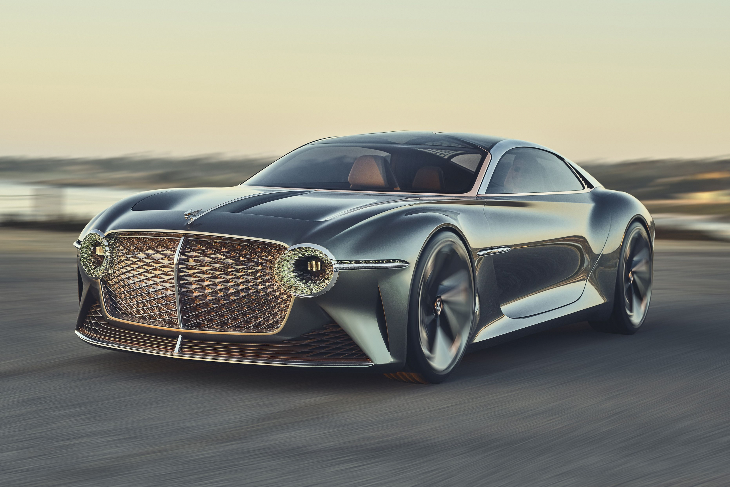 Van de allereerste elektrische Bentley word je letterlijk kostmisselijk