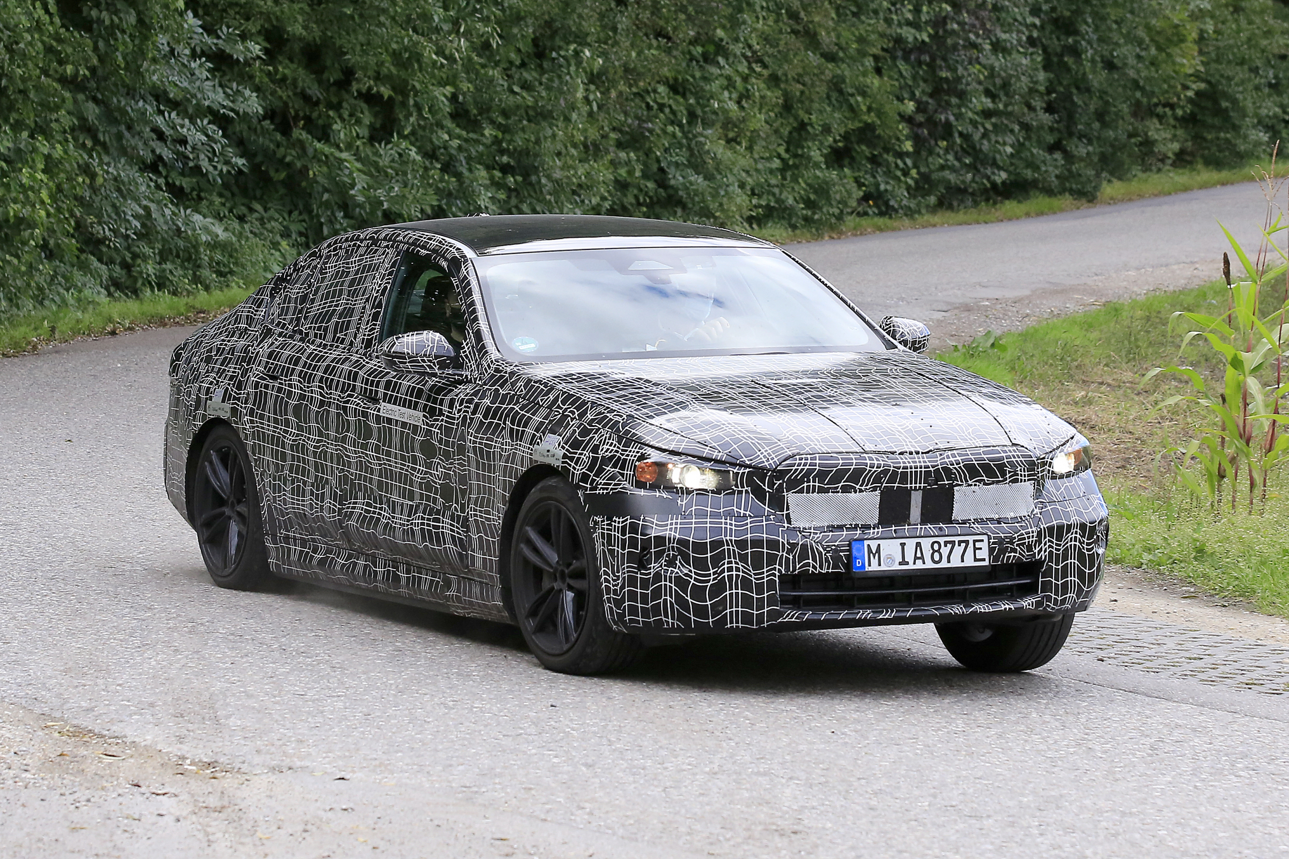 Geen hazentanden! BMW neemt geen enkele designrisico met de elektrische BMW i5