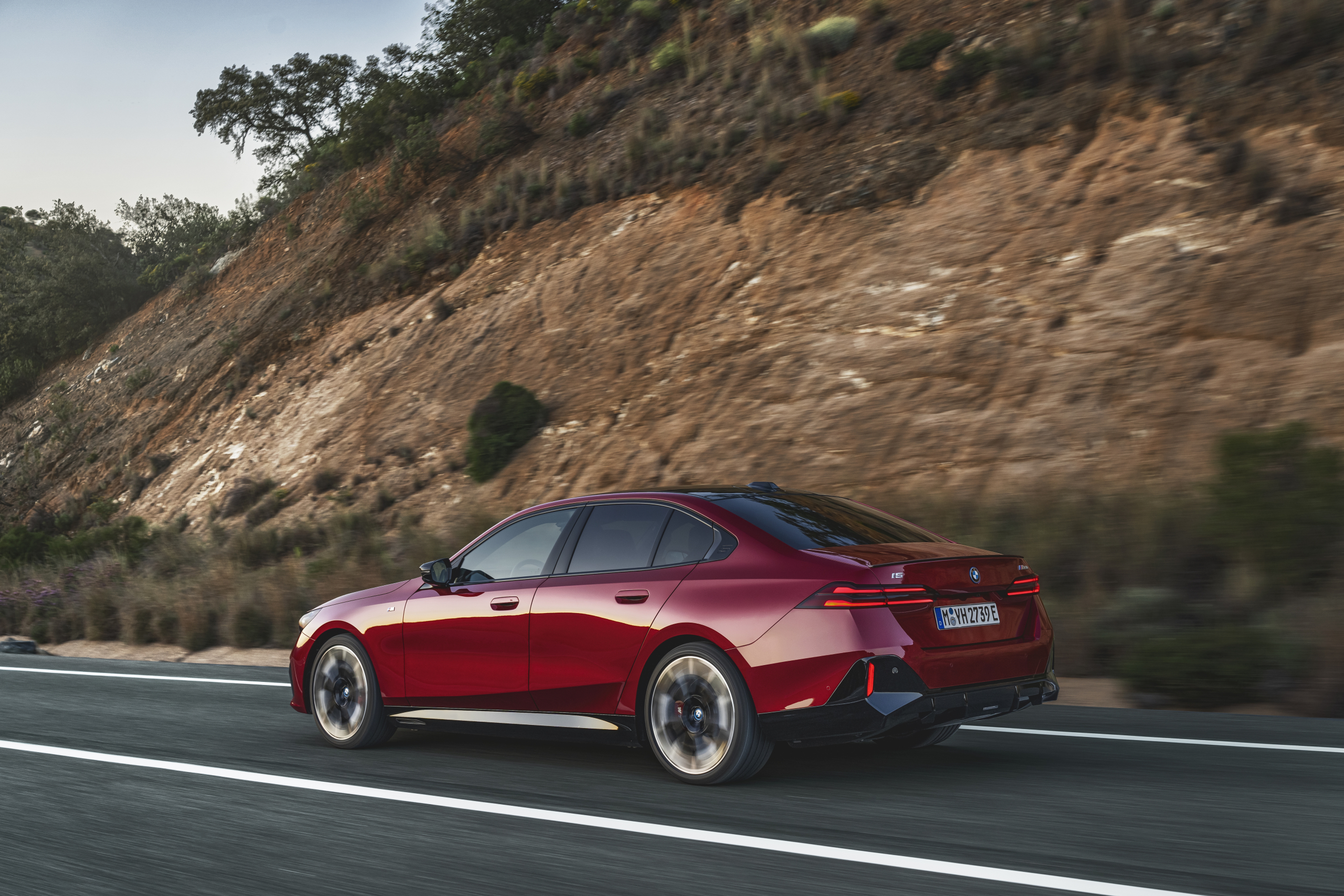 BMW i5 (2024) test: zo snoert de elektrische 5-serie al zijn cririci de mond