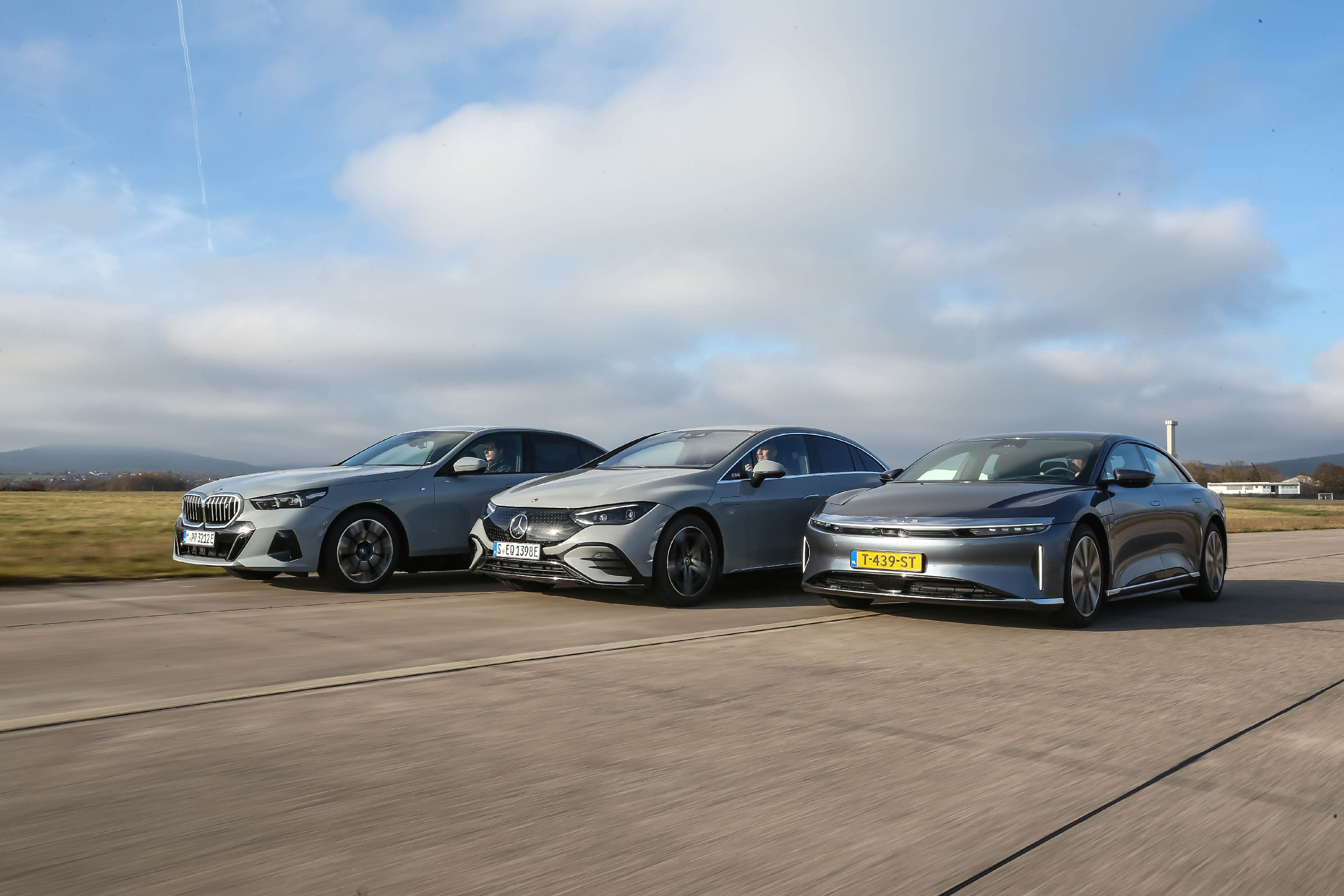 TEST - Is Lucid Air na daverende prijsverlaging alternatief voor BMW i5 en Mercedes EQE?