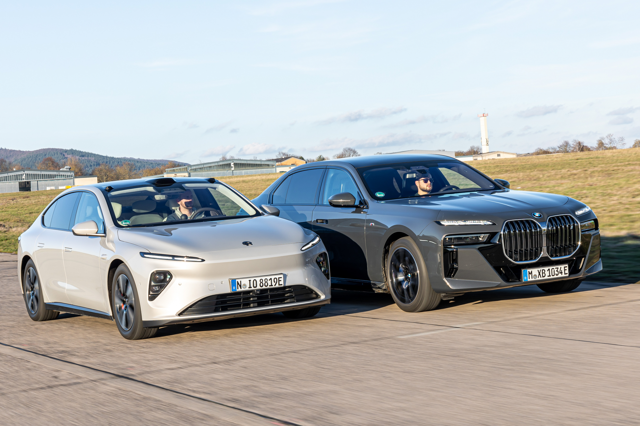 TEST: waarom de BMW i7 een van de comfortabelste auto’s ter wereld is