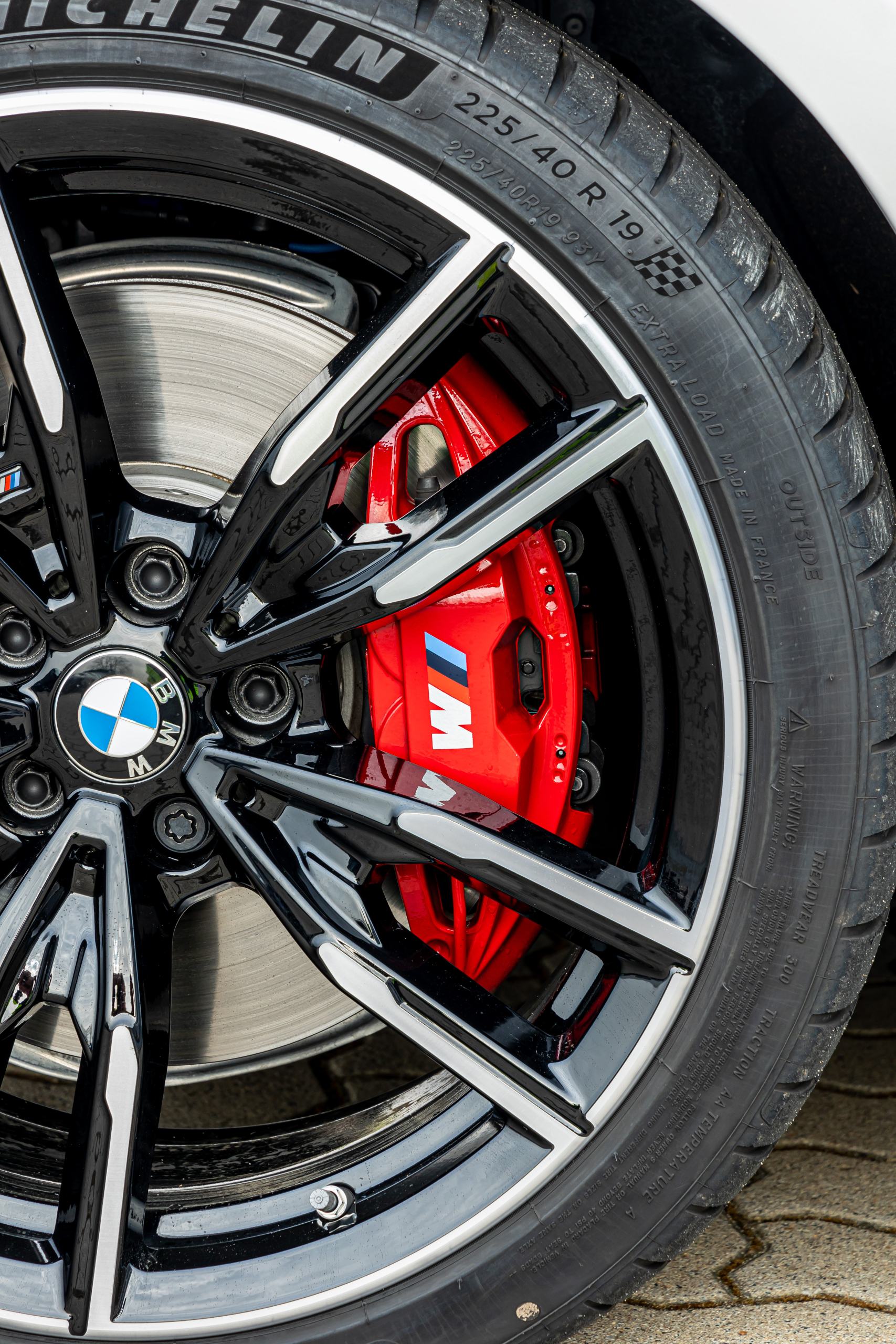 TEST BMW M340d Xdrive maakt gehakt van Nio ET5, maar valt op één punt door de mand