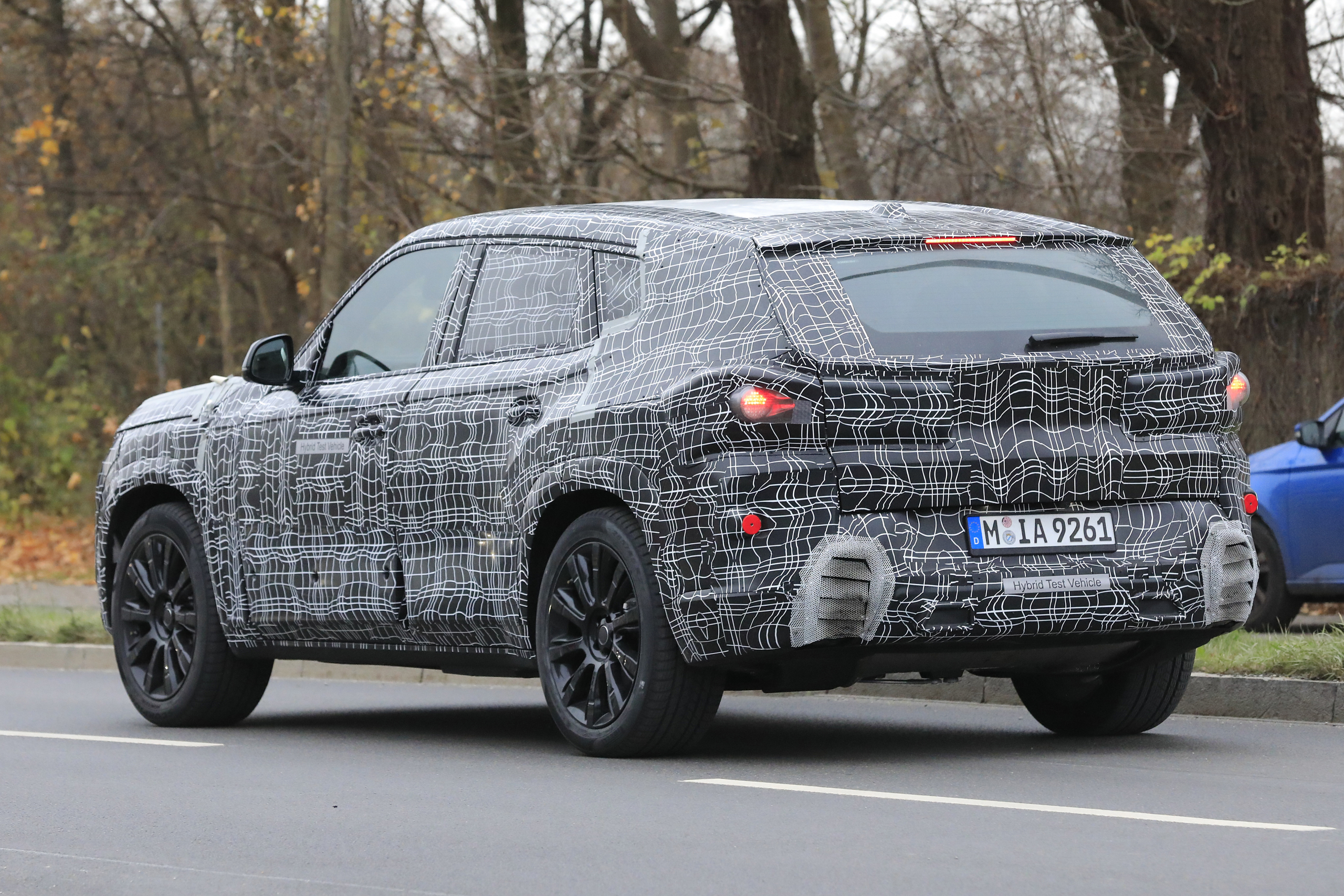Dit gecamoufleerde monster is de aankomende BMW X8!
