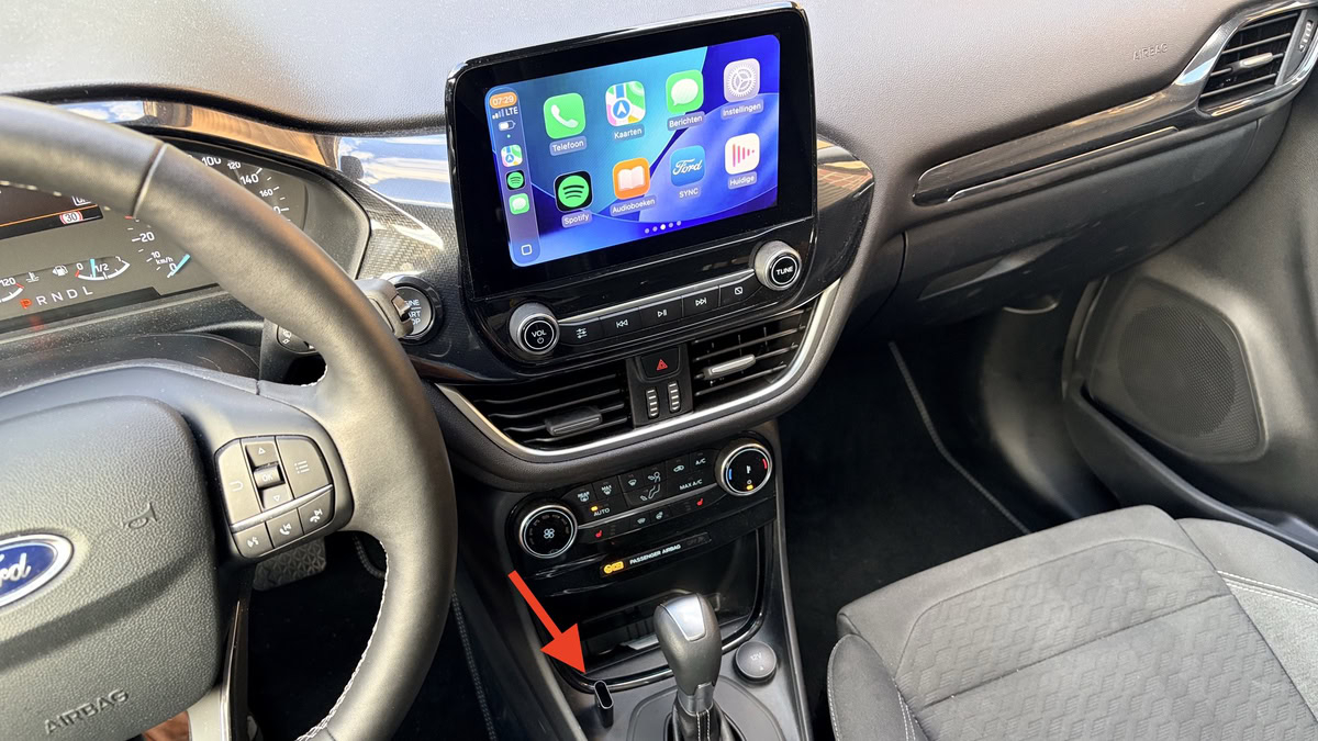 Met dit handige gadget van nog geen 100 euro verdwijnt de laatste irritante kabel uit je auto