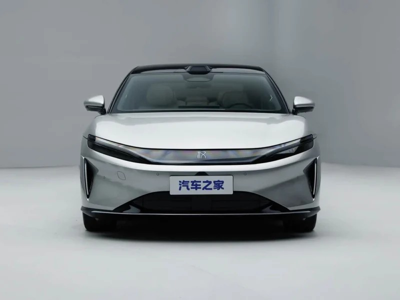BMW en Mercedes schrikken zich een hoedje van deze nieuwe Chinese EV