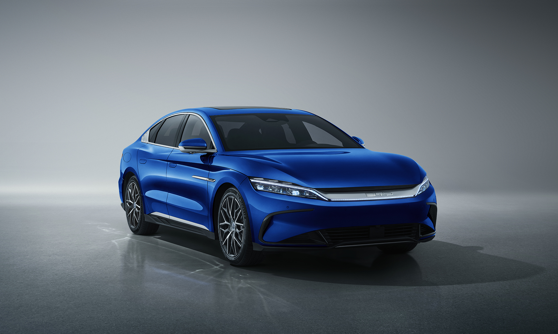 BYD Han (2023): Waarom zou je nog langer wachten op de Volkswagen ID. Aero?