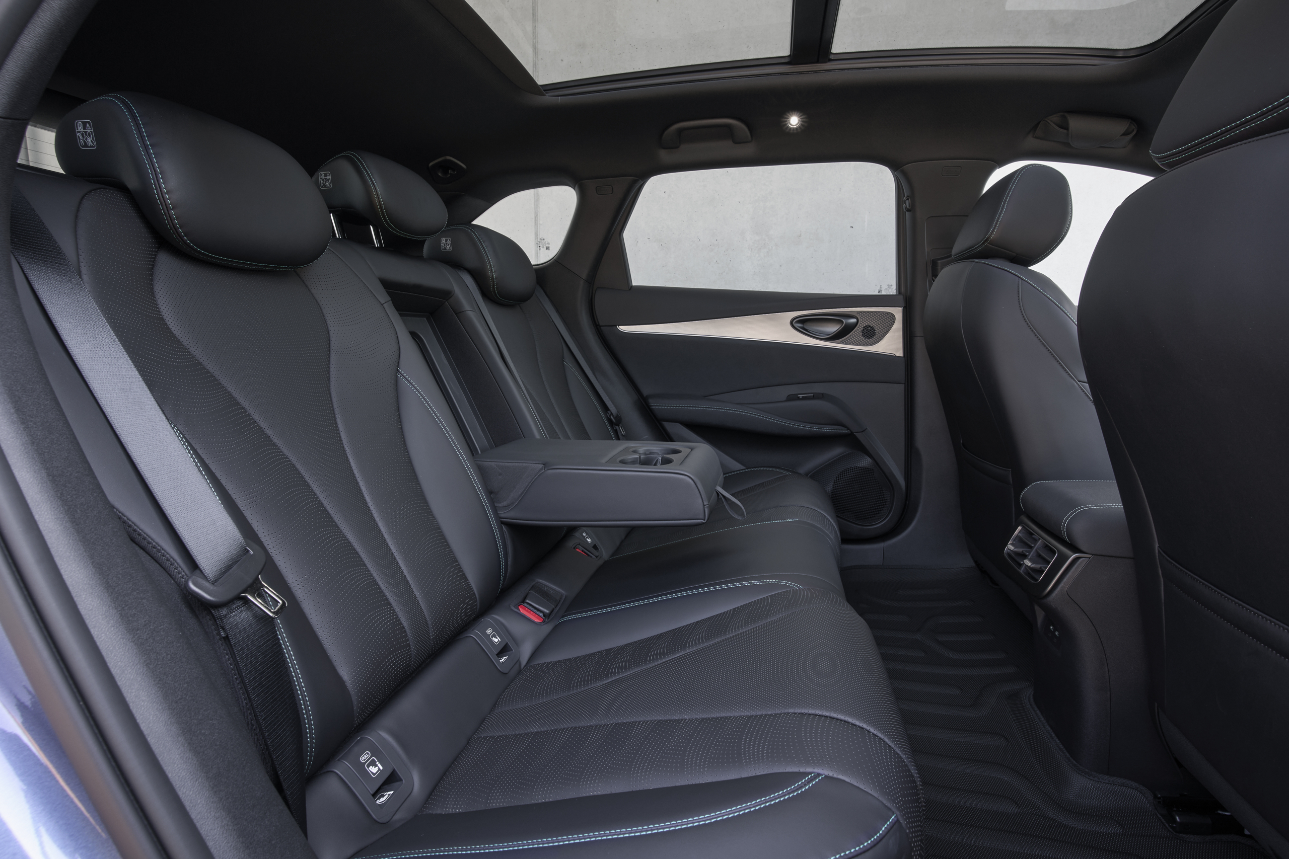 1350 km range en een stekker: BYD Seal 6 DM-i Touring getest