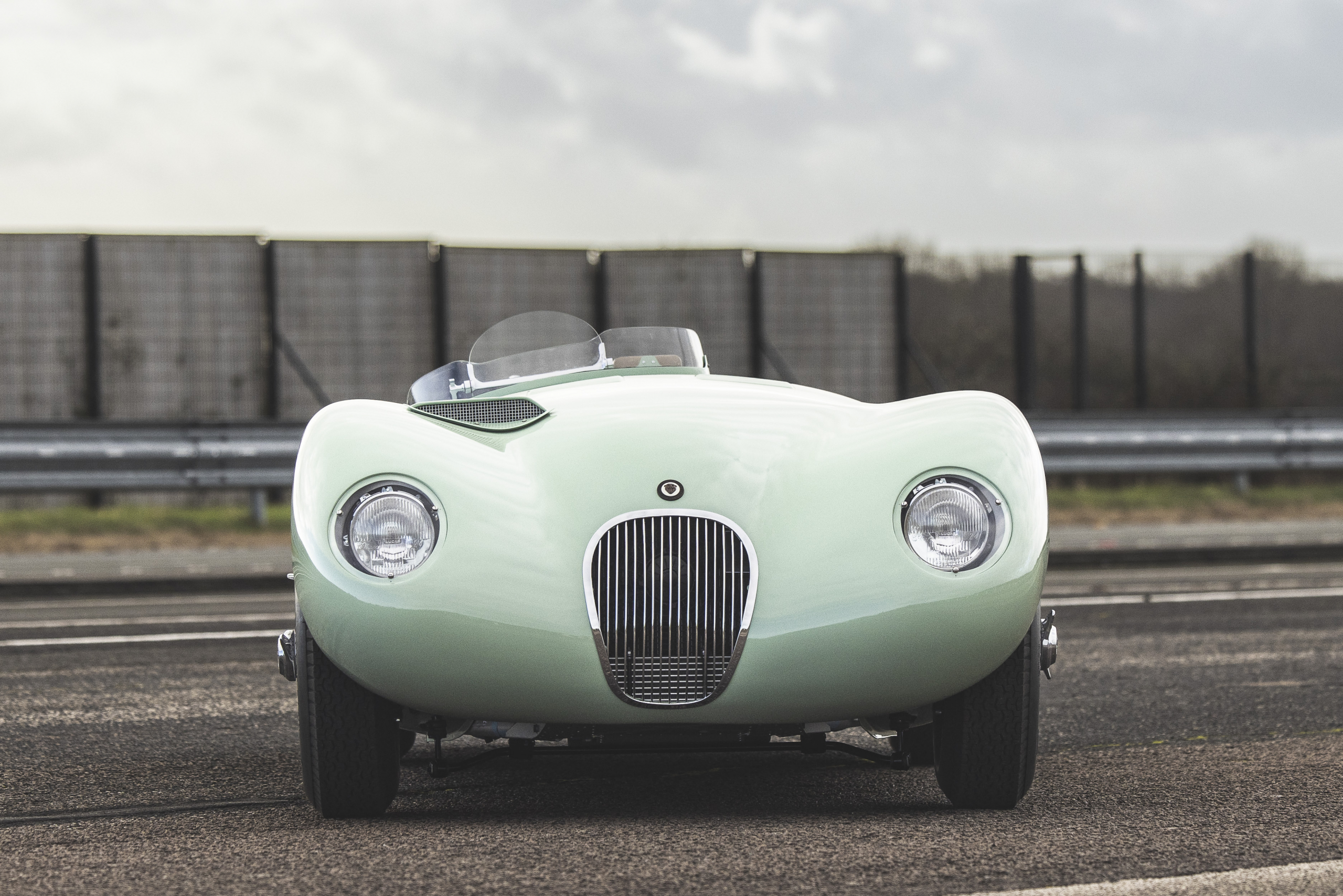 Jaguar raakt de C-Type Continuation aan de straatstenen niet kwijt