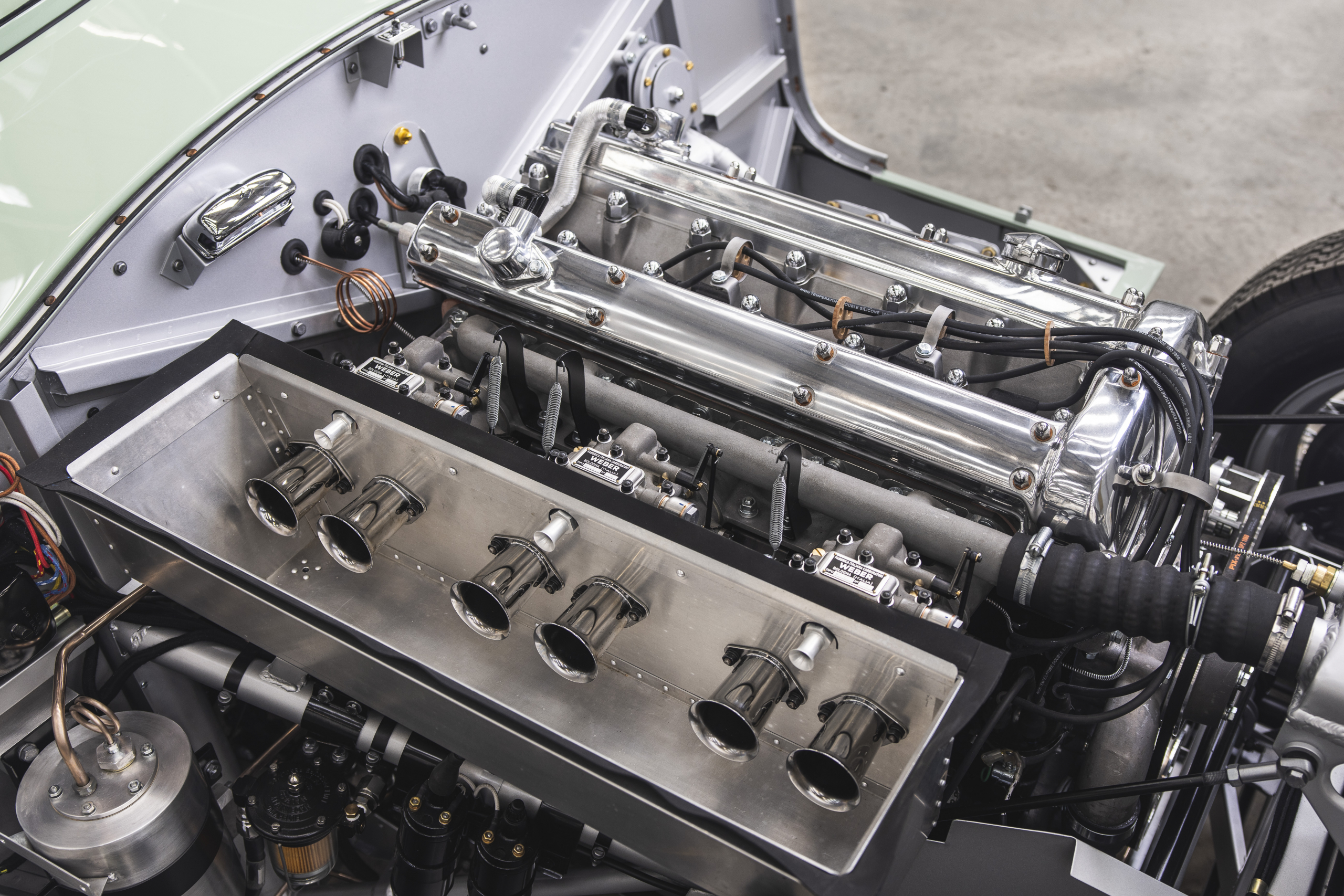 Jaguar raakt de C-Type Continuation aan de straatstenen niet kwijt