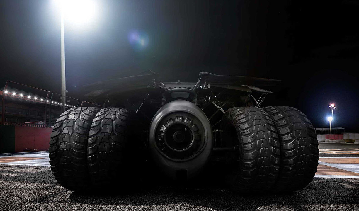 Elektrische auto kopen met subsidie? Sla de Kia Niro over en neem deze Batmobile