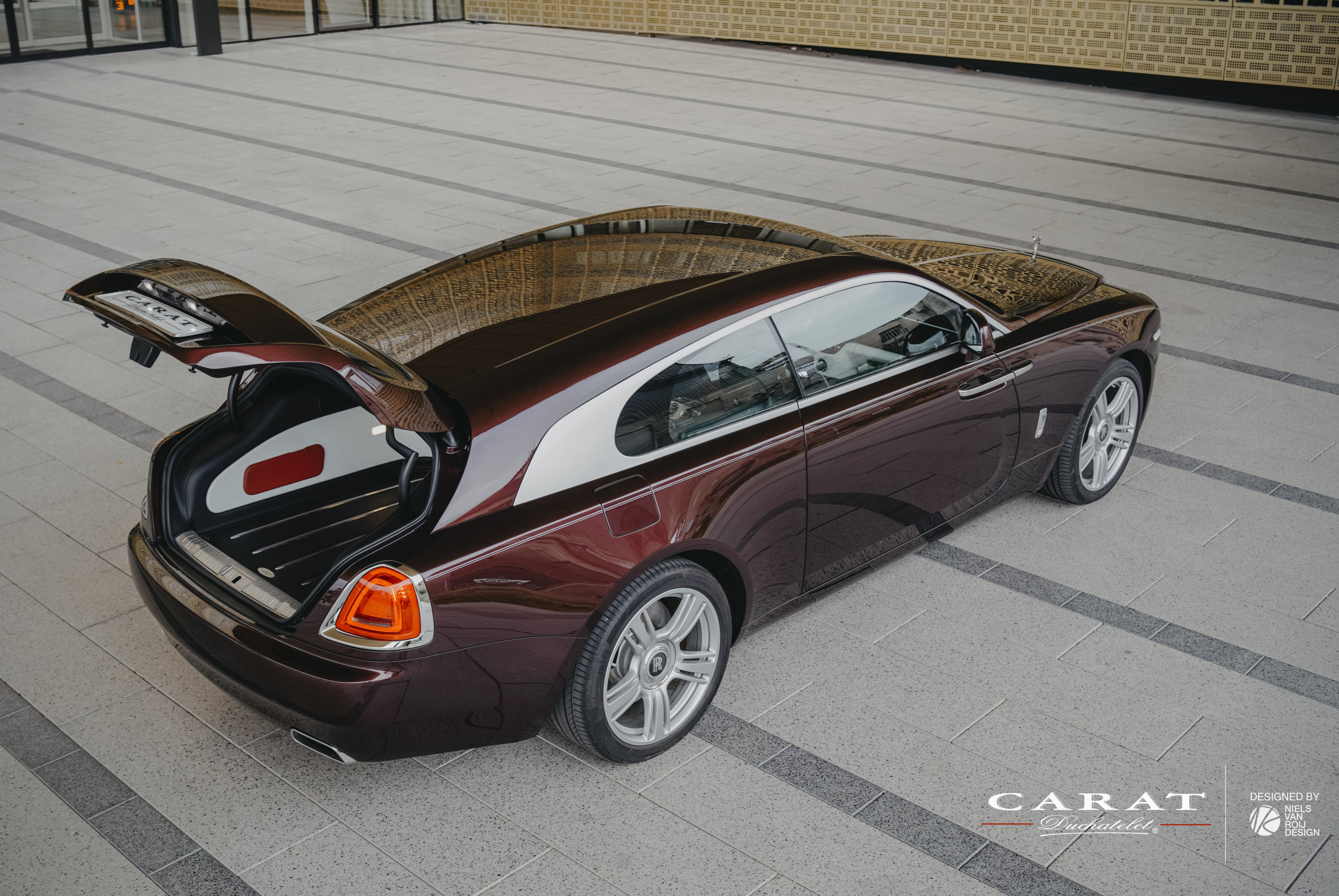 Hoera, je hond kan nu ook mee in de Rolls-Royce Wraith