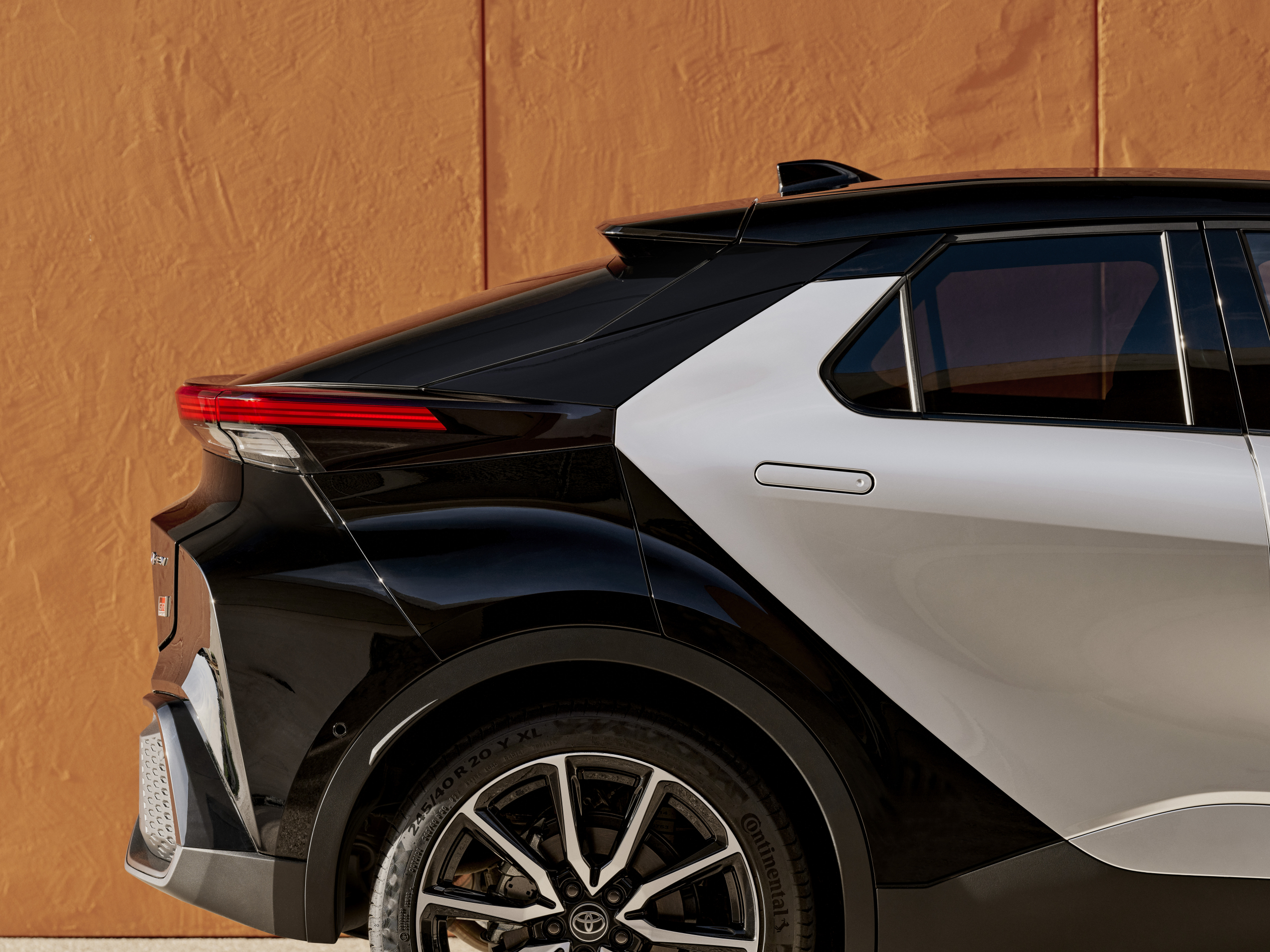 Nieuwe Toyota C-HR: de radicalisering van de crossover-coupé