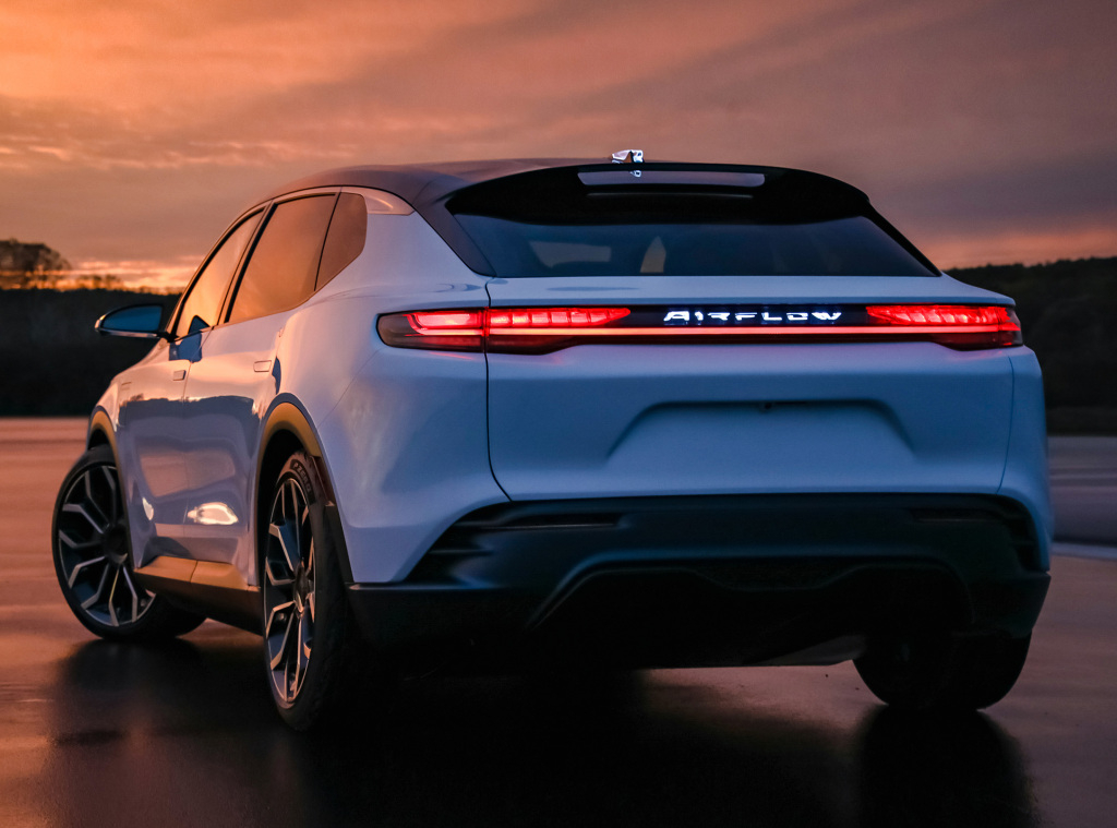 Chrysler stelt niks meer voor! Kan deze elektrische Airflow het merk een boost geven?