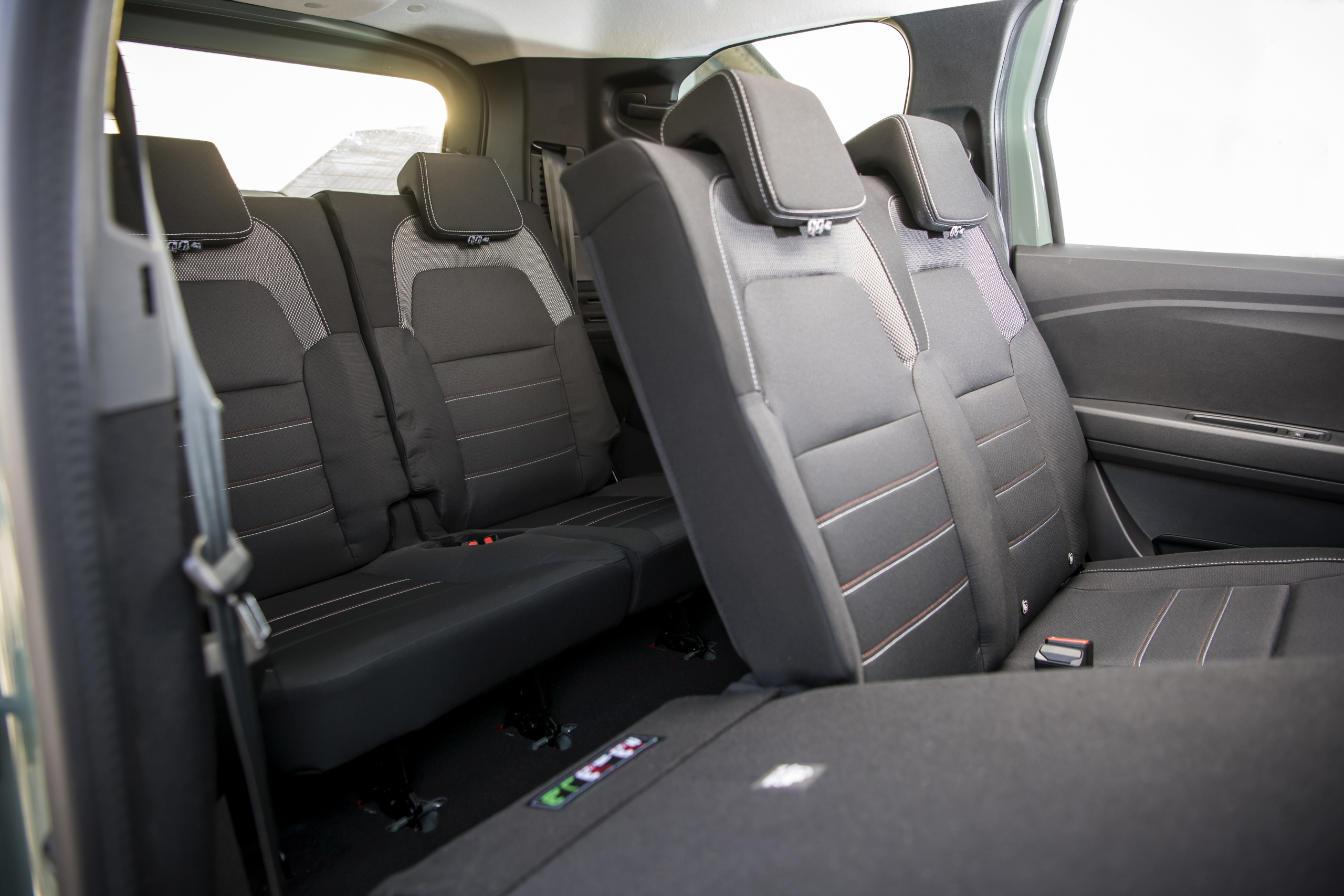 Met deze zevenzitter wil Dacia de Skoda Peaq en Peugeot E-5008 uitdagen