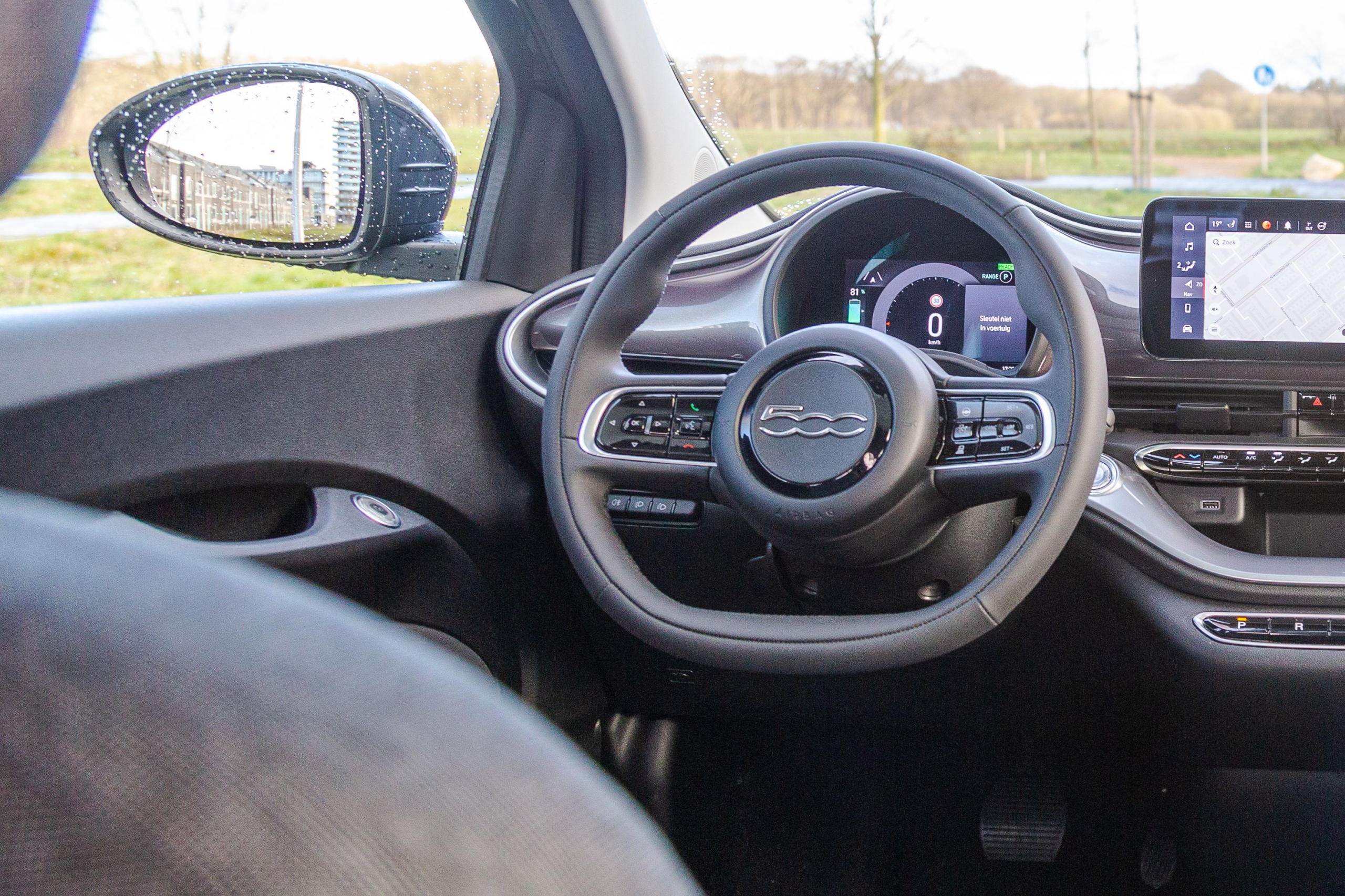 3 voordelen en 3 nadelen van de elektrische Fiat 500e
