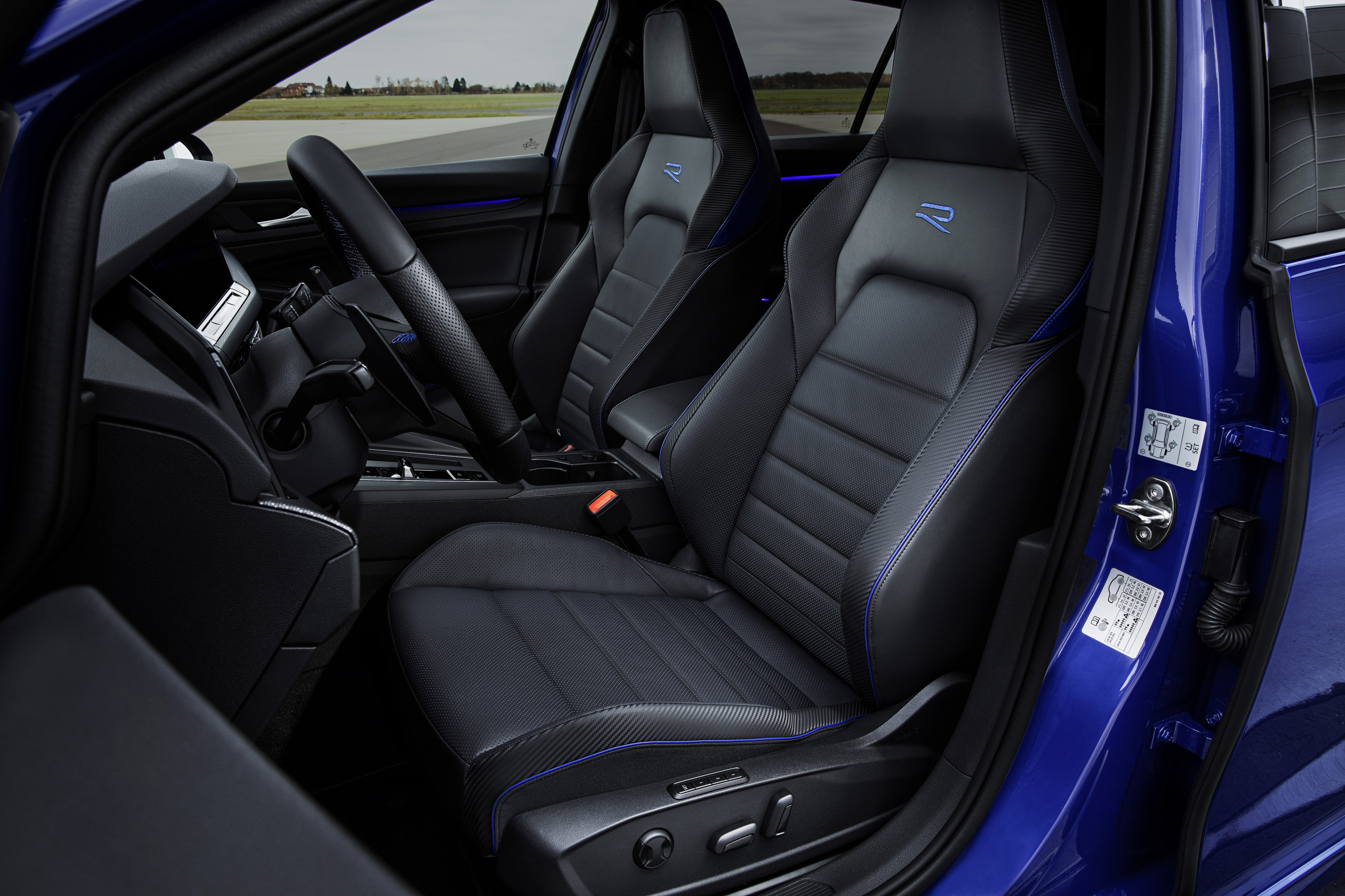 Volkswagen Golf R is 15.000 euro duurder dan Golf GTI