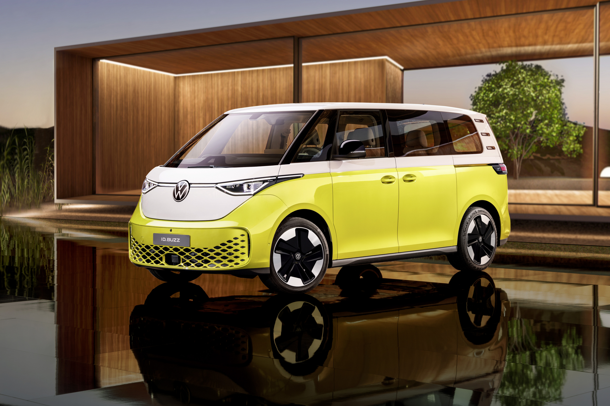 Volkswagen ID. Buzz prijs bekend, en nog in 2022 bij de dealer