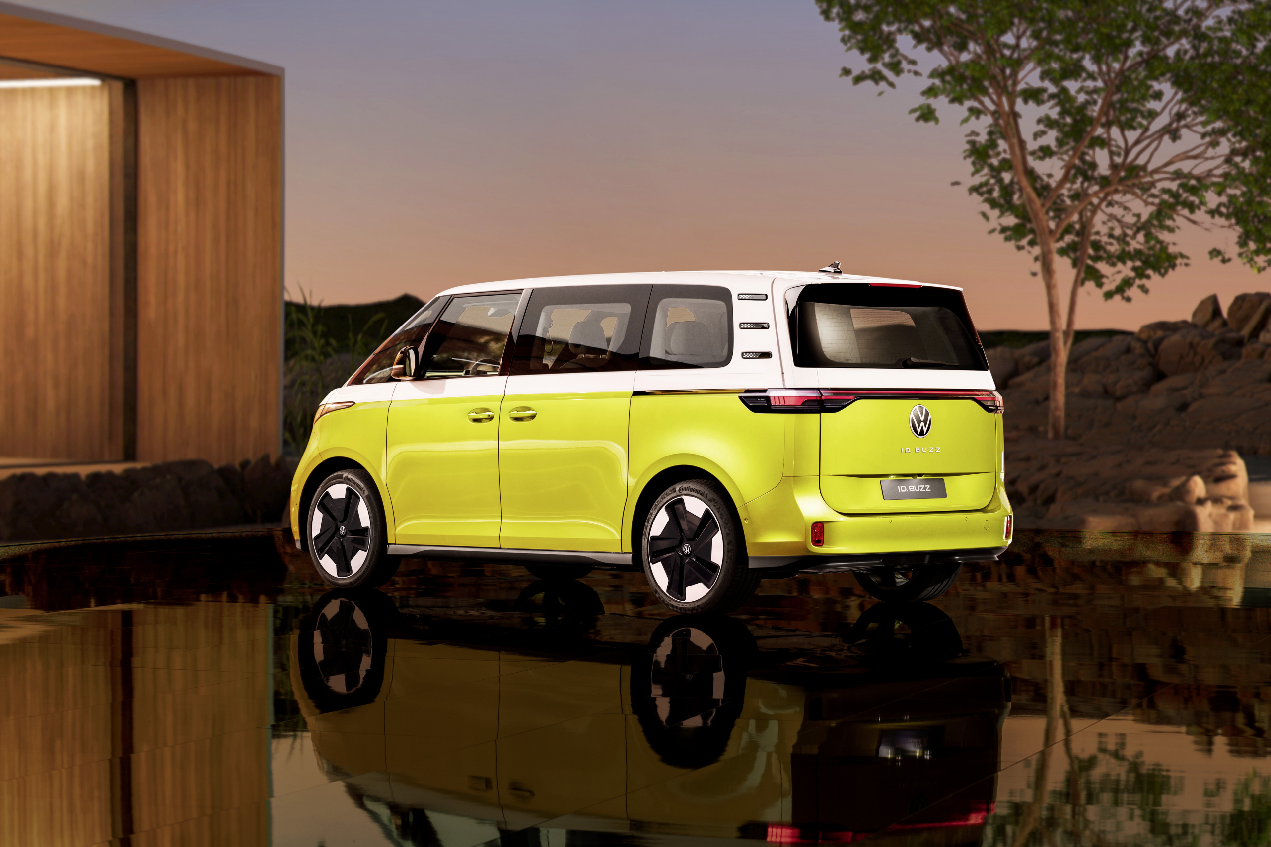 Volkswagen ID. Buzz prijs bekend, en nog in 2022 bij de dealer