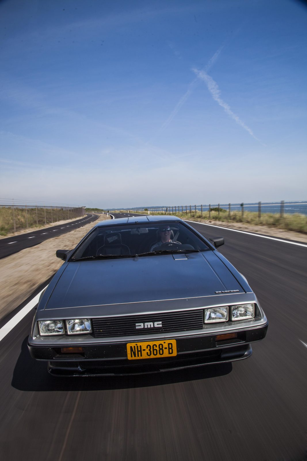 Waarom de DeLorean DMC-12 een glorieuze mislukking is