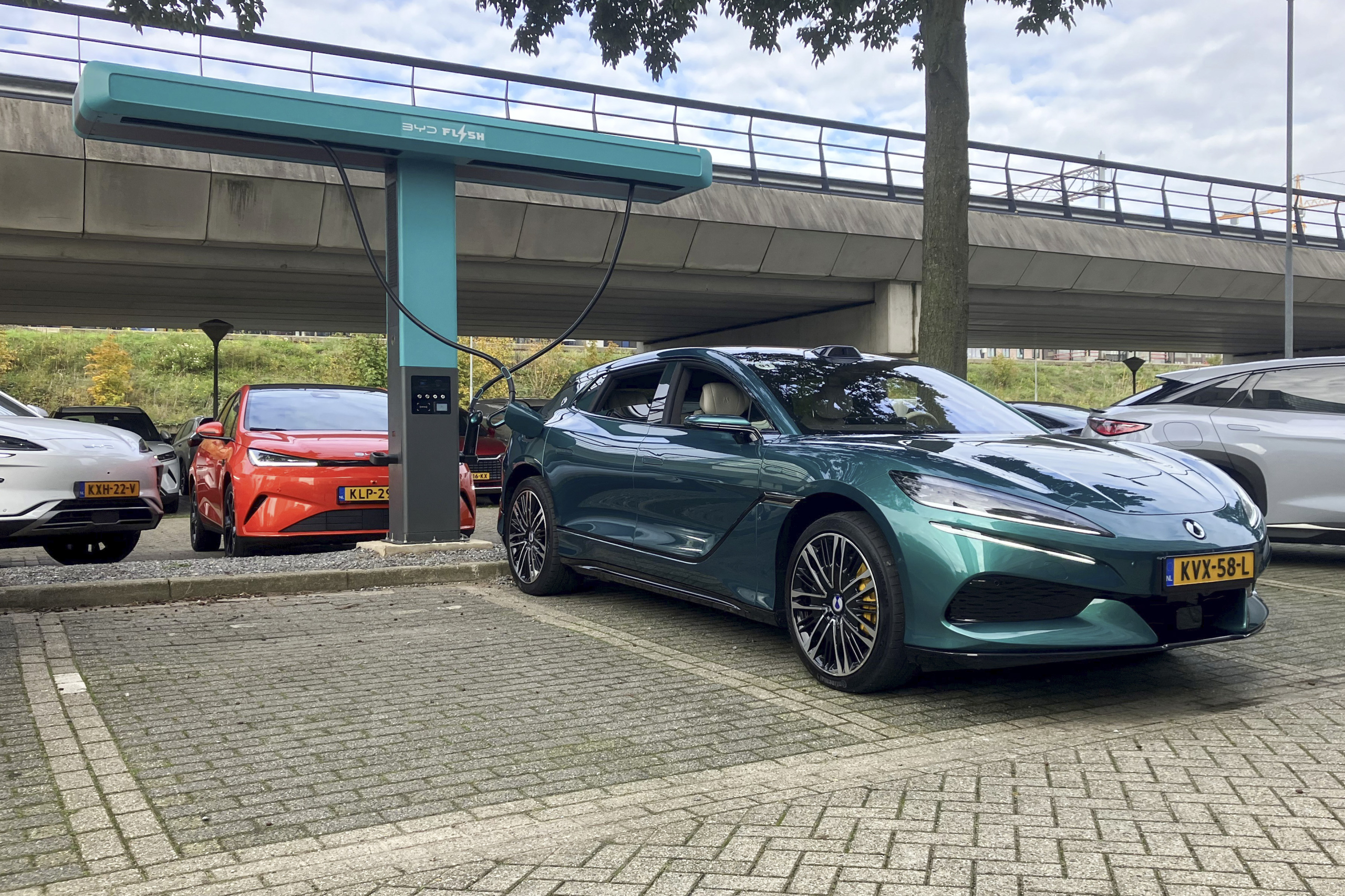 EV opladen in 5 minuten kan vanaf vandaag in Nederland