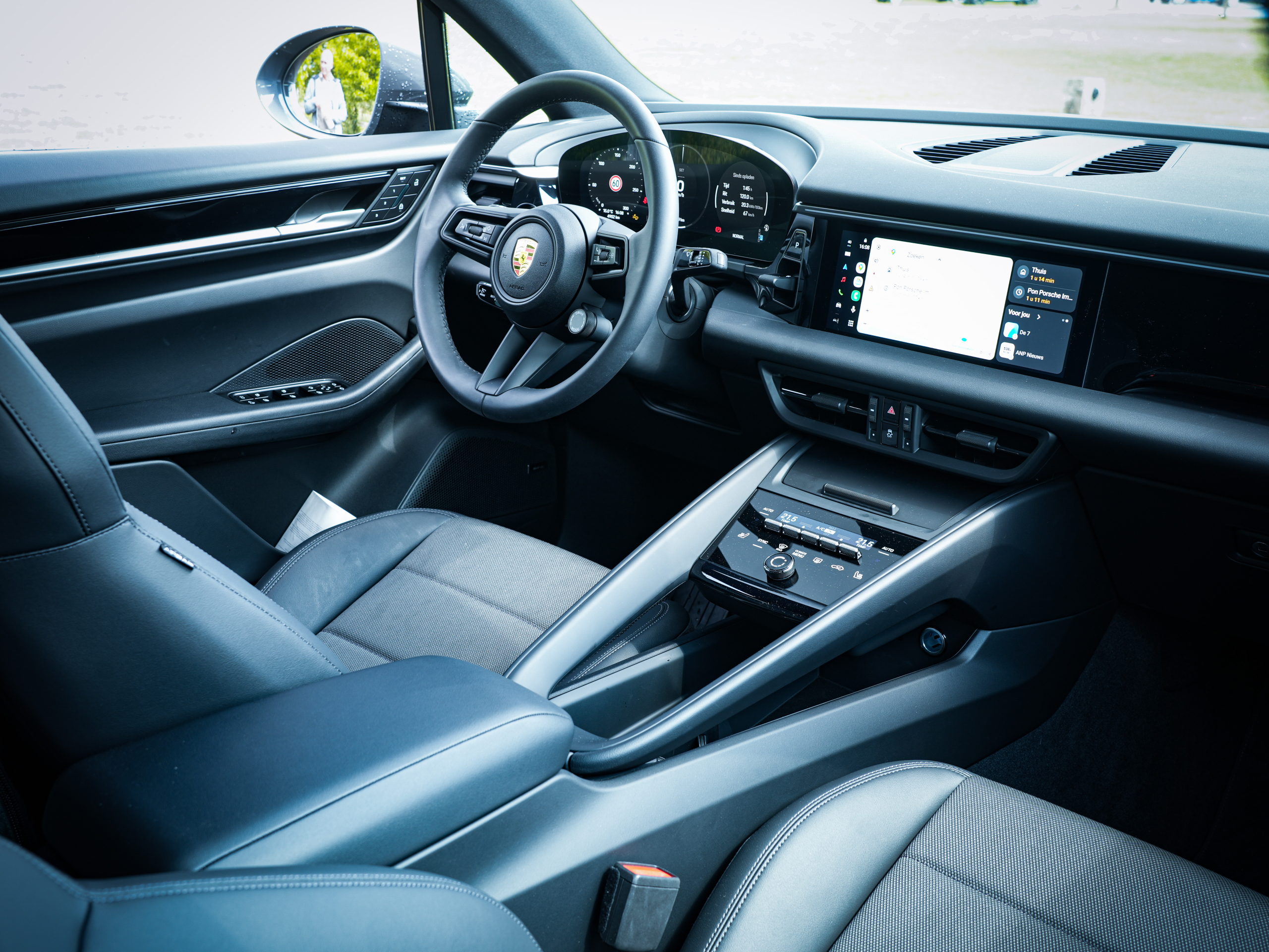 Review goedkoopste Porsche: Macan Electric RWD (2025) - 100 pk meer dan de engste Porsche ooit