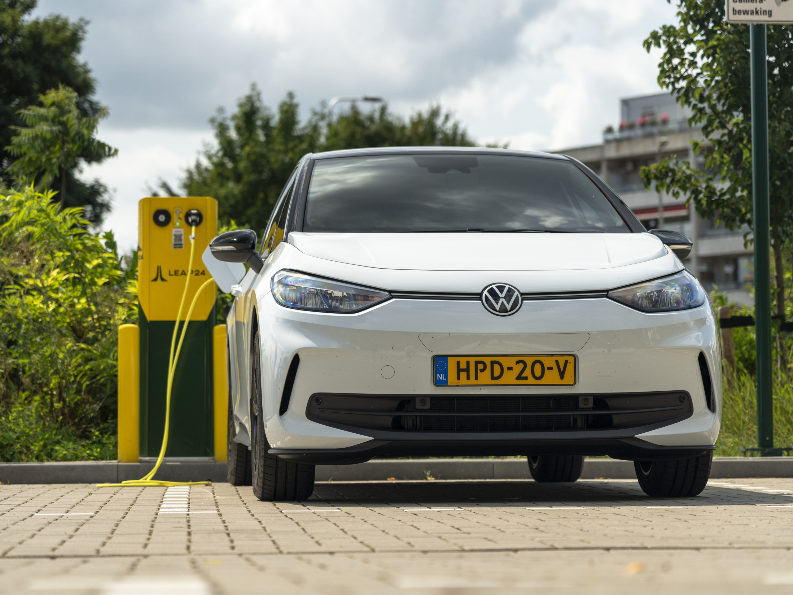 TEST tweedehands Volkswagen ID.3 vs. Hyundai Ioniq 5: verstandige tussendoortjes of beter laten staan?