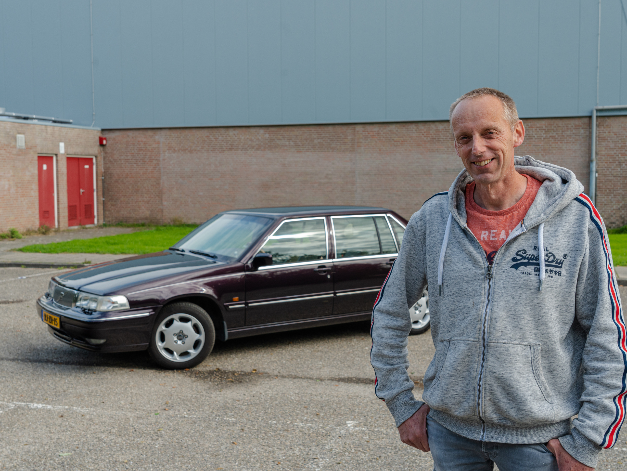 Ron over zijn Volvo 960: "In deze auto moet ik uitkijken dat ik niet vooraan in de file rijd"