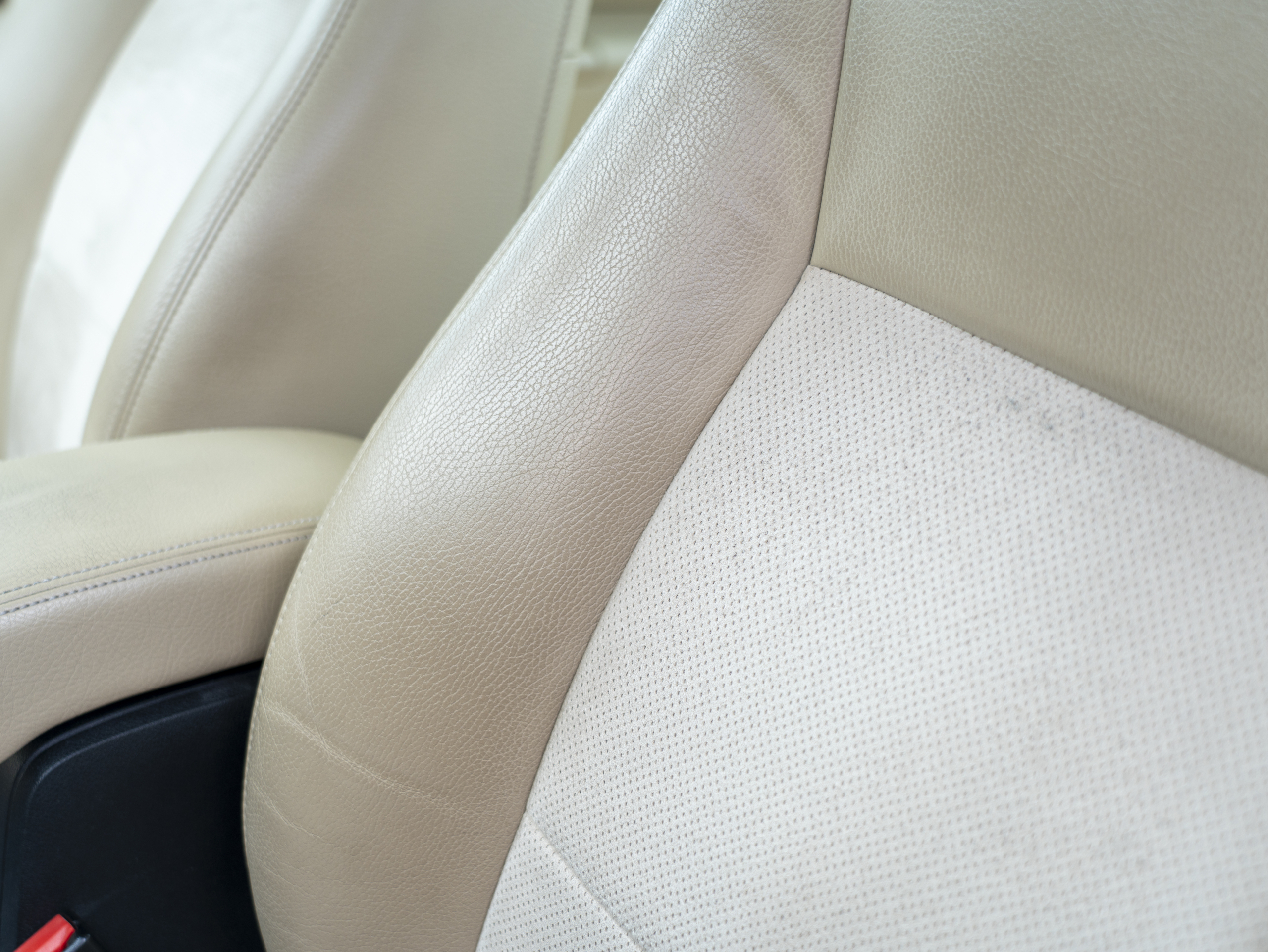 Martijn over zijn zescilinder Ford: 'Sommigen verklaren me voor gek met mijn zuipschuit'
